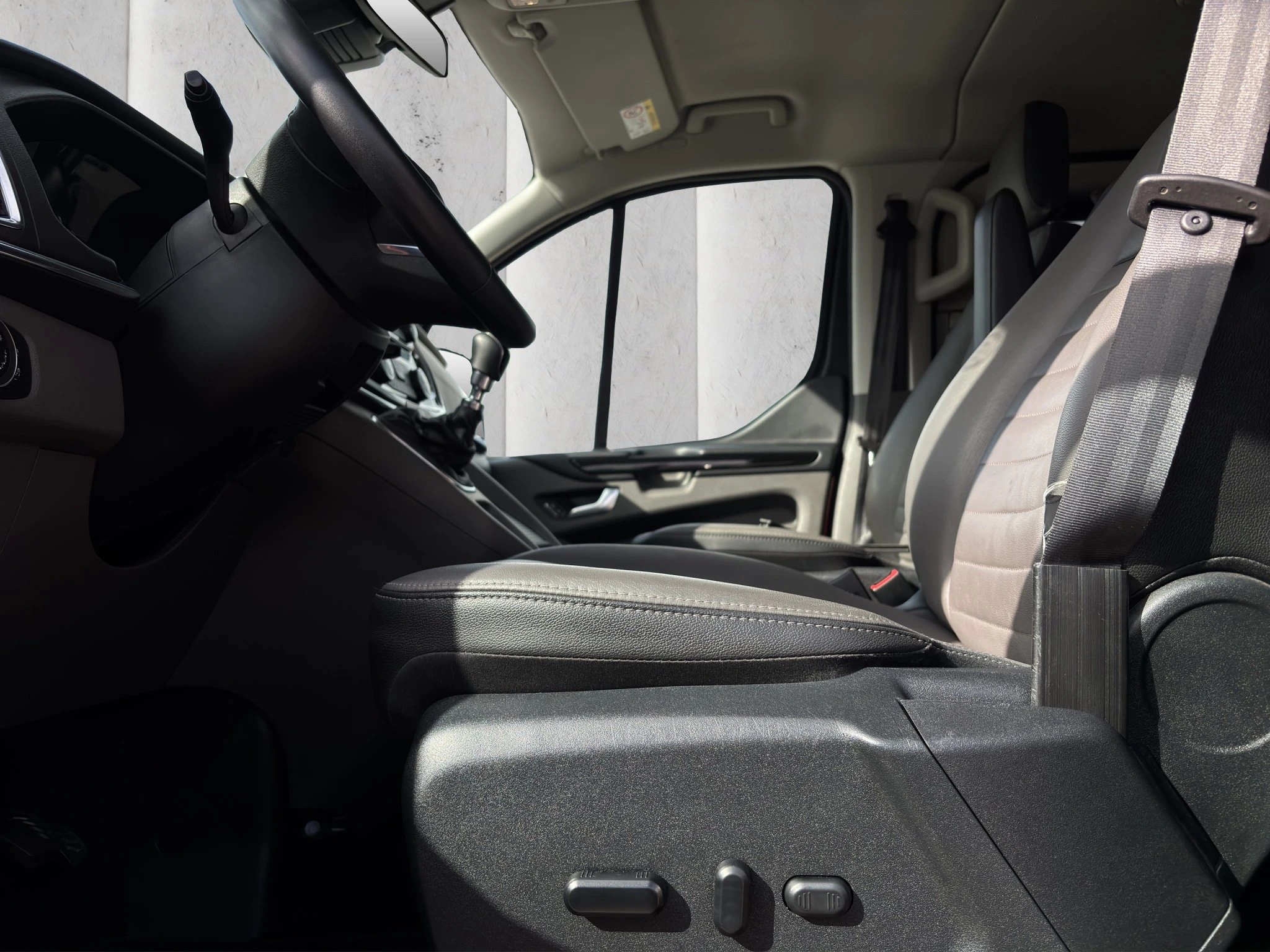 Ford-Tourneo Custom-image-9