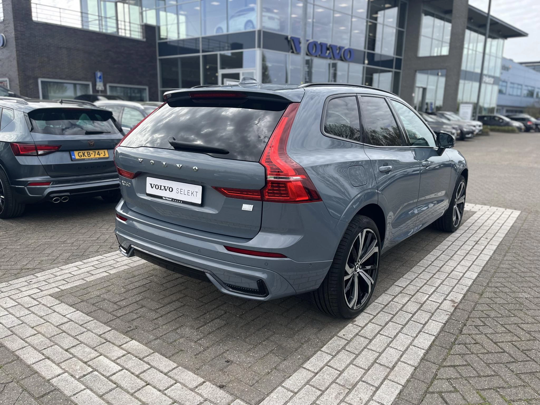 Volvo-XC60-image-20