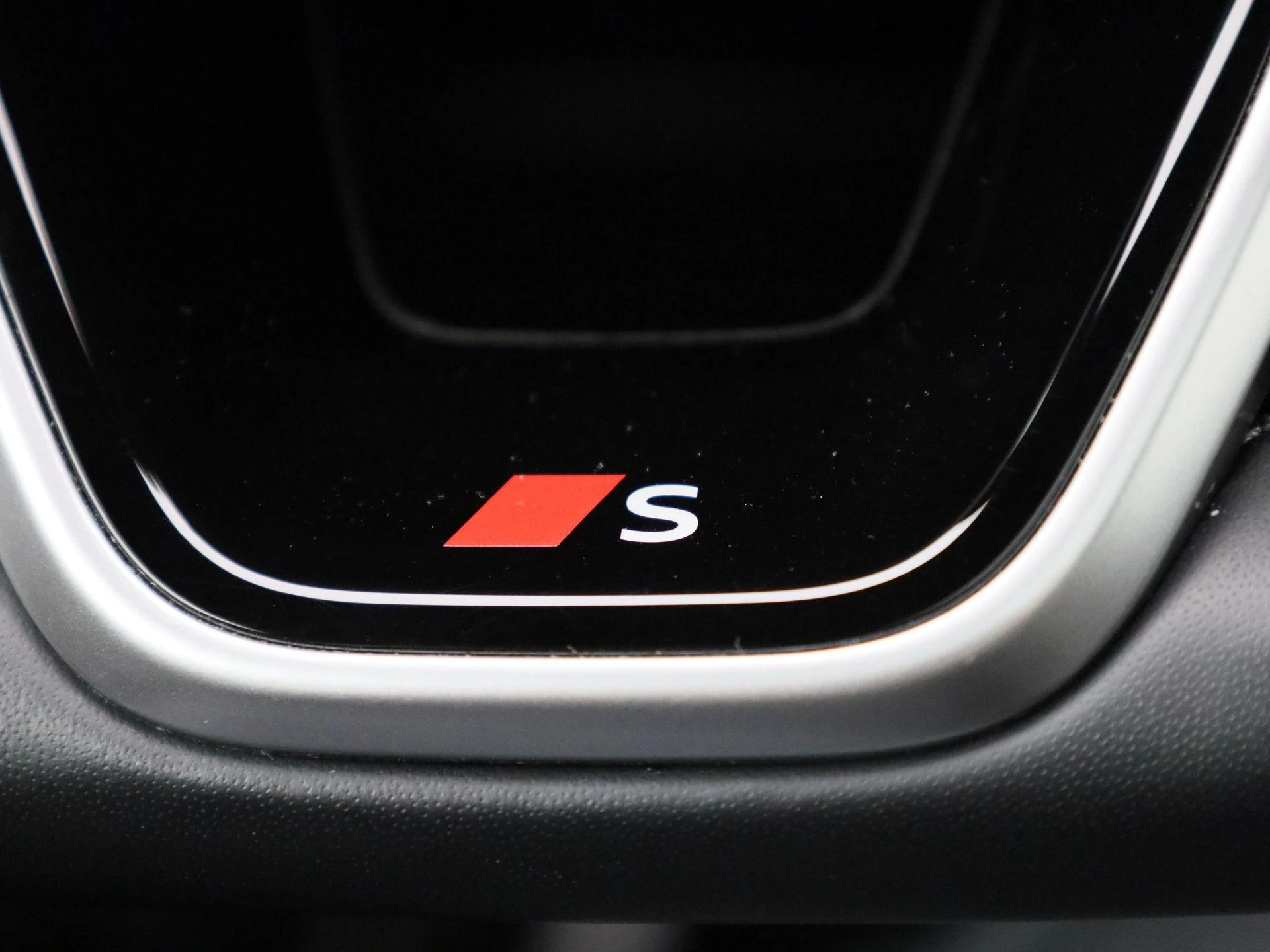 Audi-Q6 e-tron-image-35