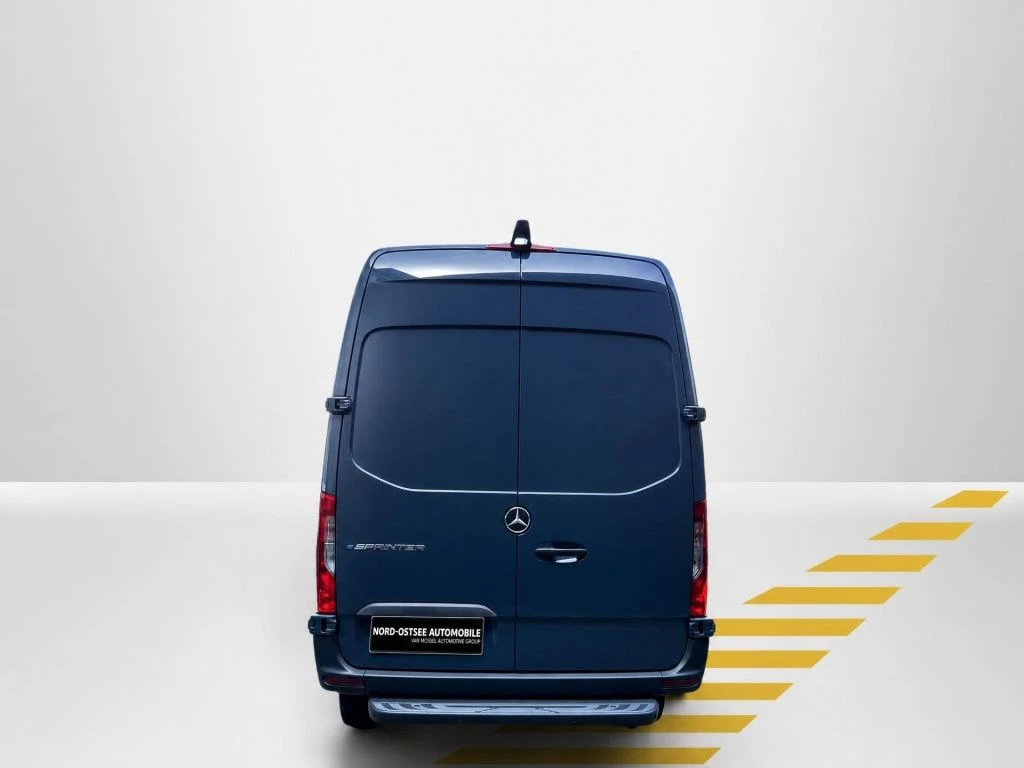 Mercedes-Benz-eSprinter 314-image-8