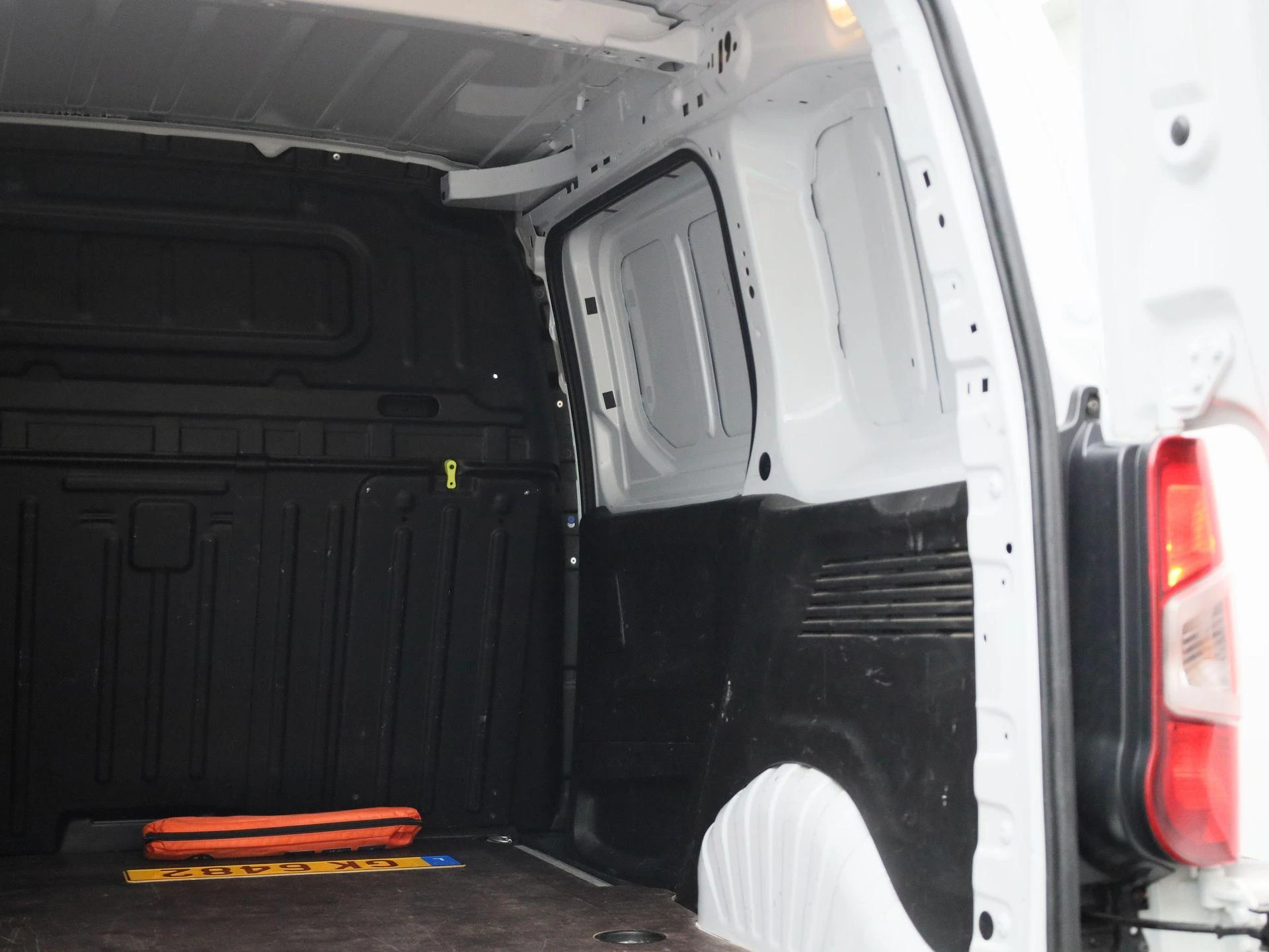Opel-Combo-image-16