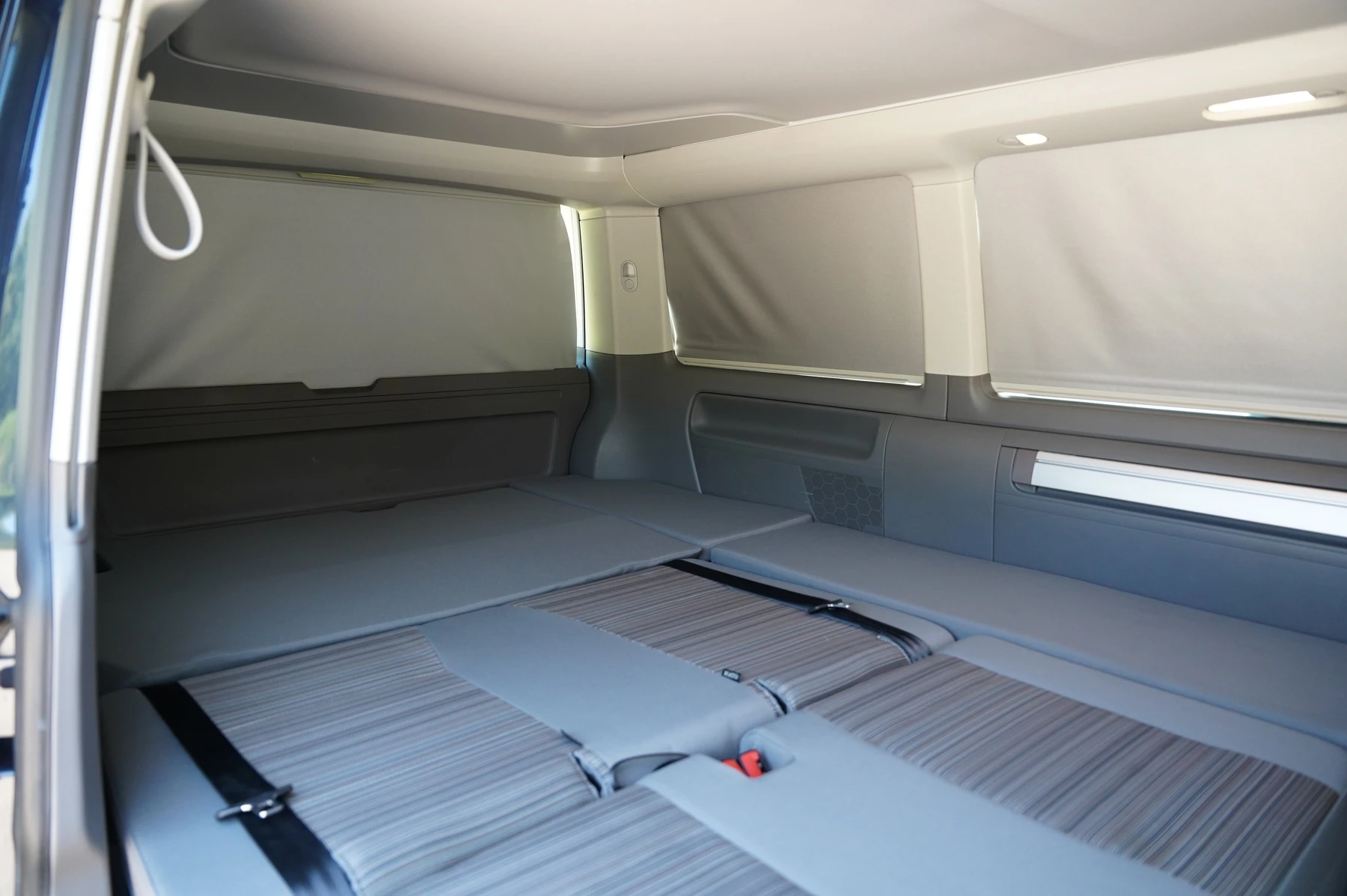 Volkswagen-California-image-11
