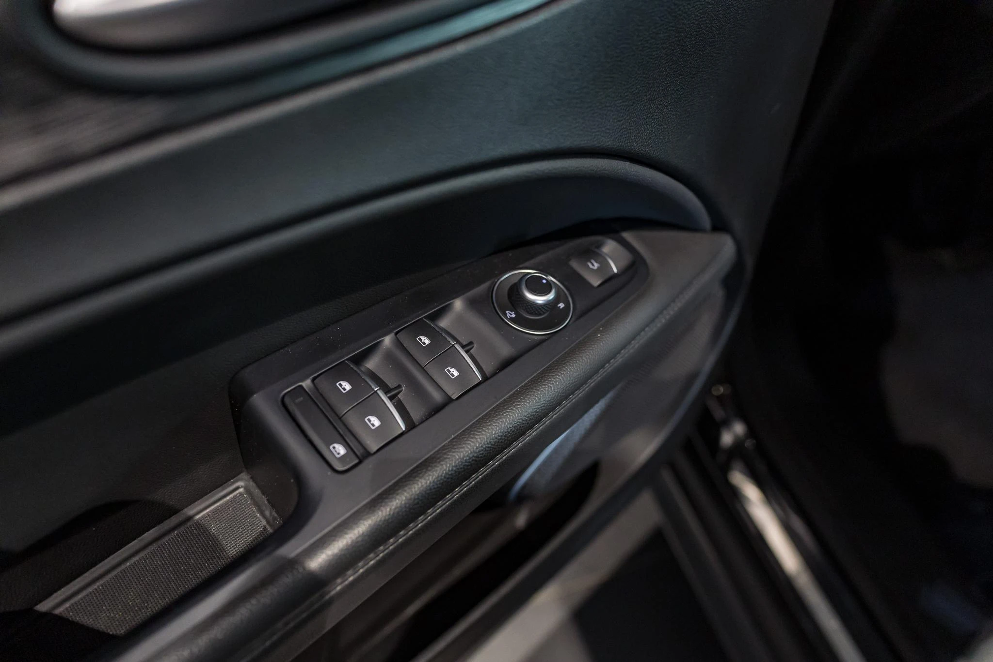 Alfa Romeo-Stelvio-image-21
