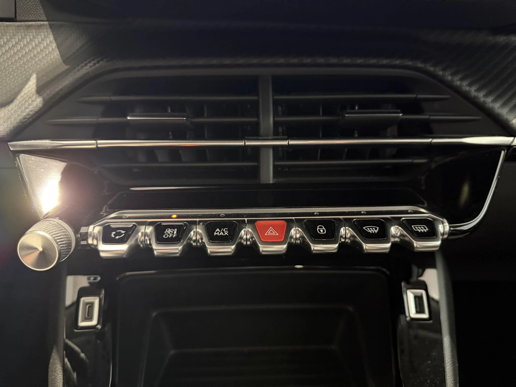 Peugeot-2008-image-16