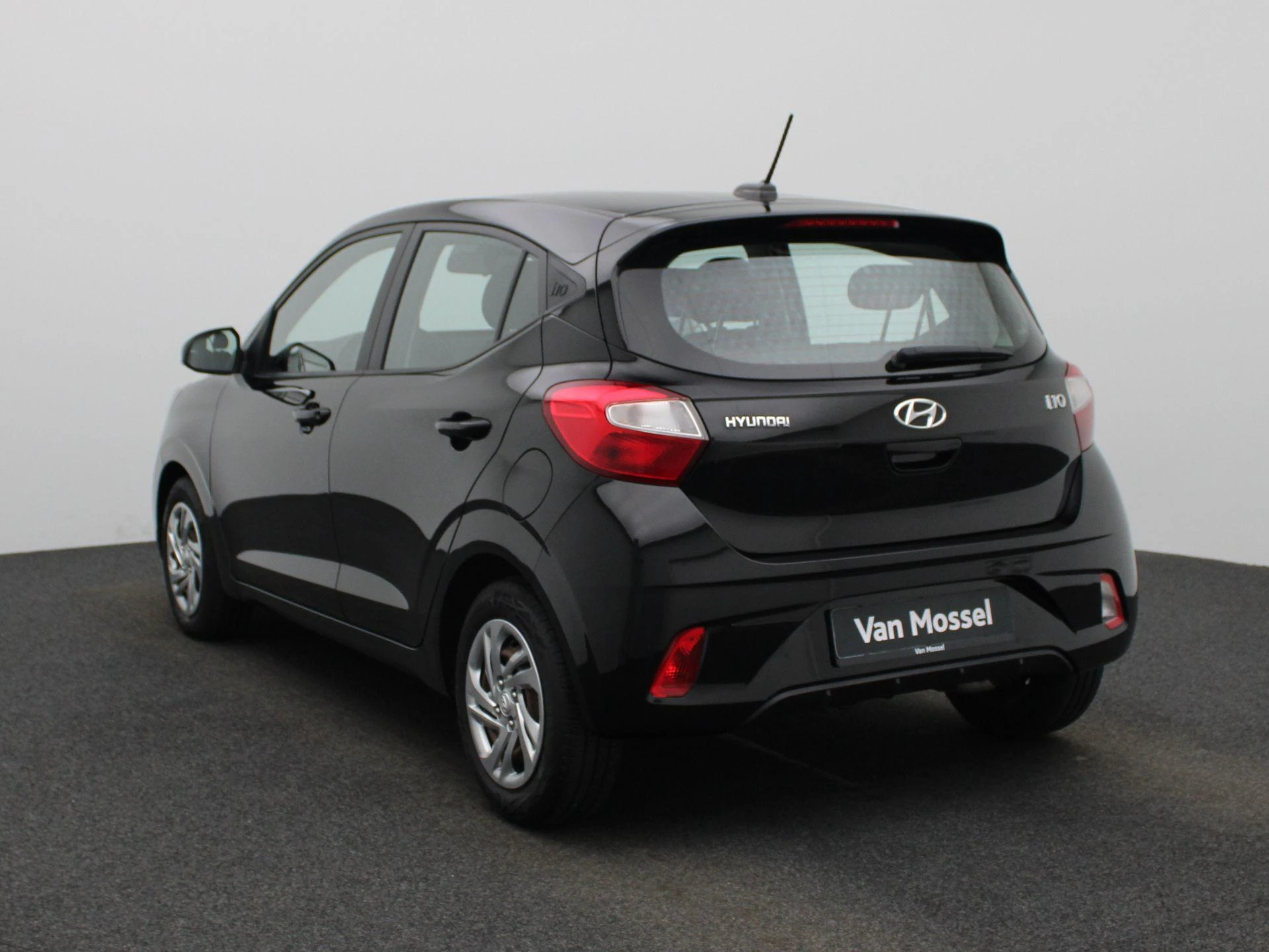Hyundai-i10-image-1