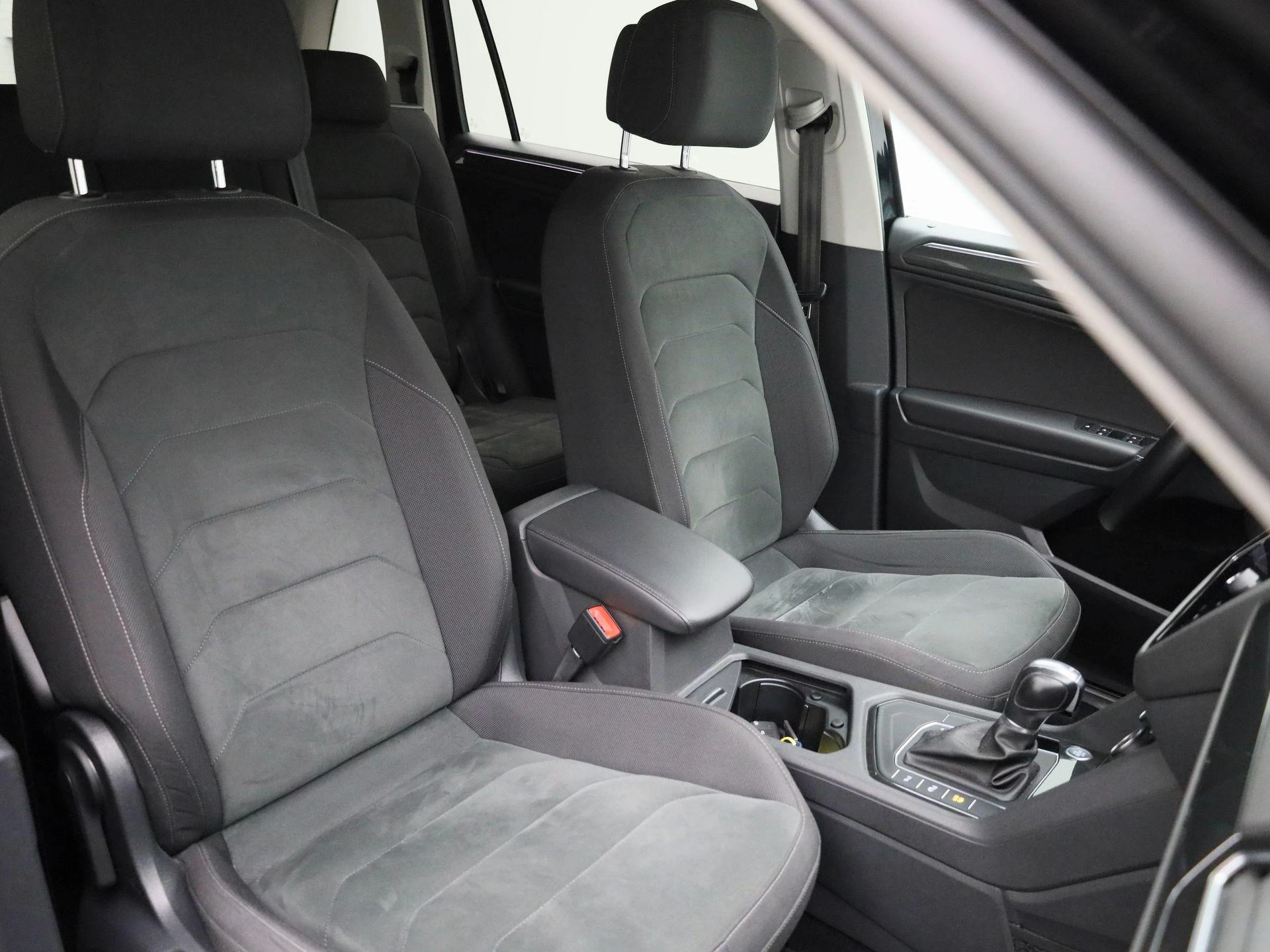 Volkswagen-Tiguan Allspace-image-36