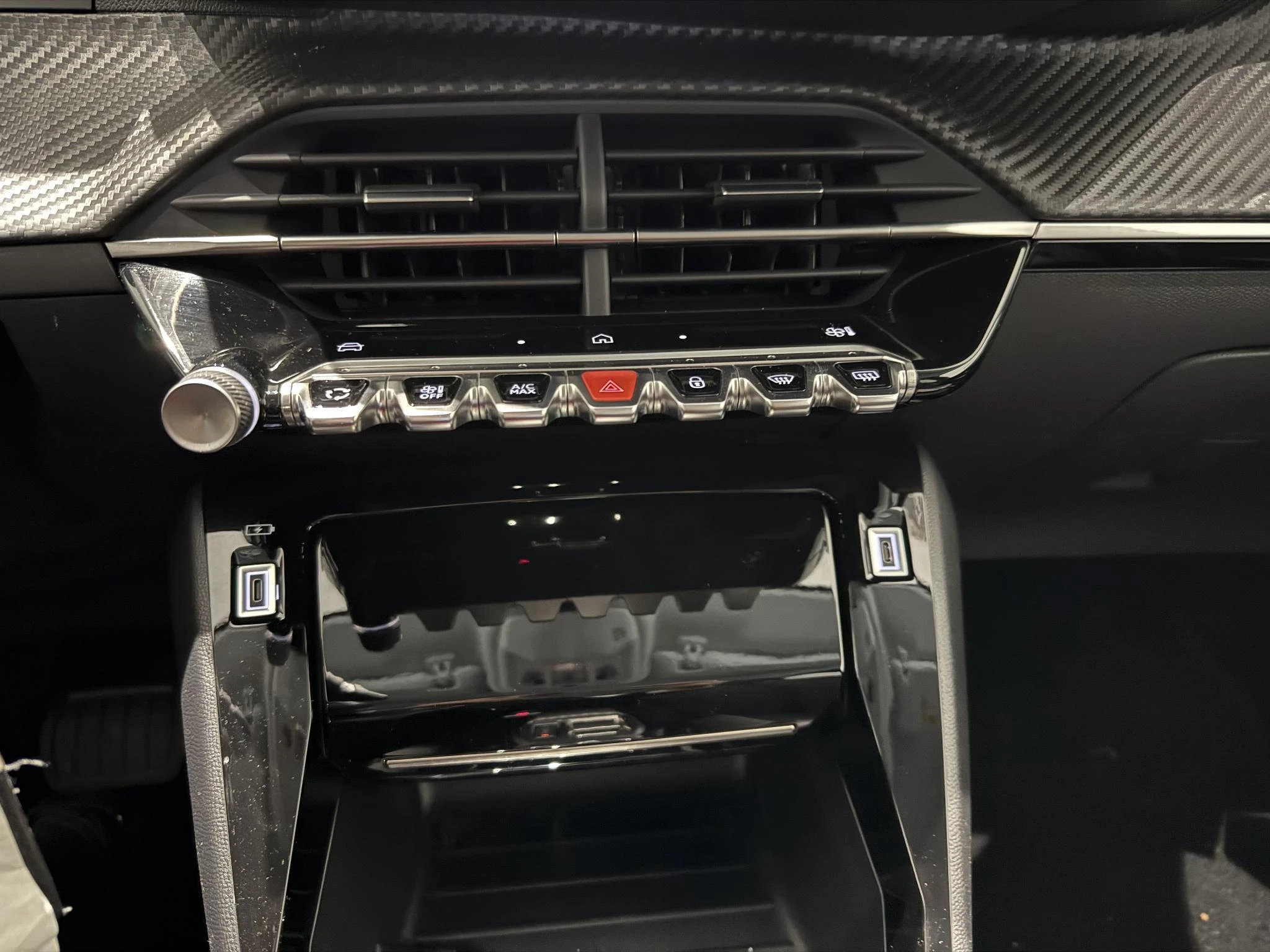 Peugeot-208-image-17