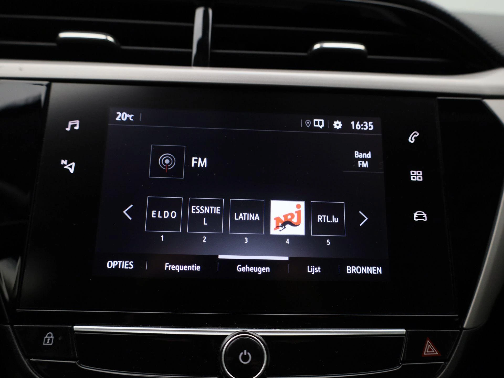 Opel-Corsa-image-13