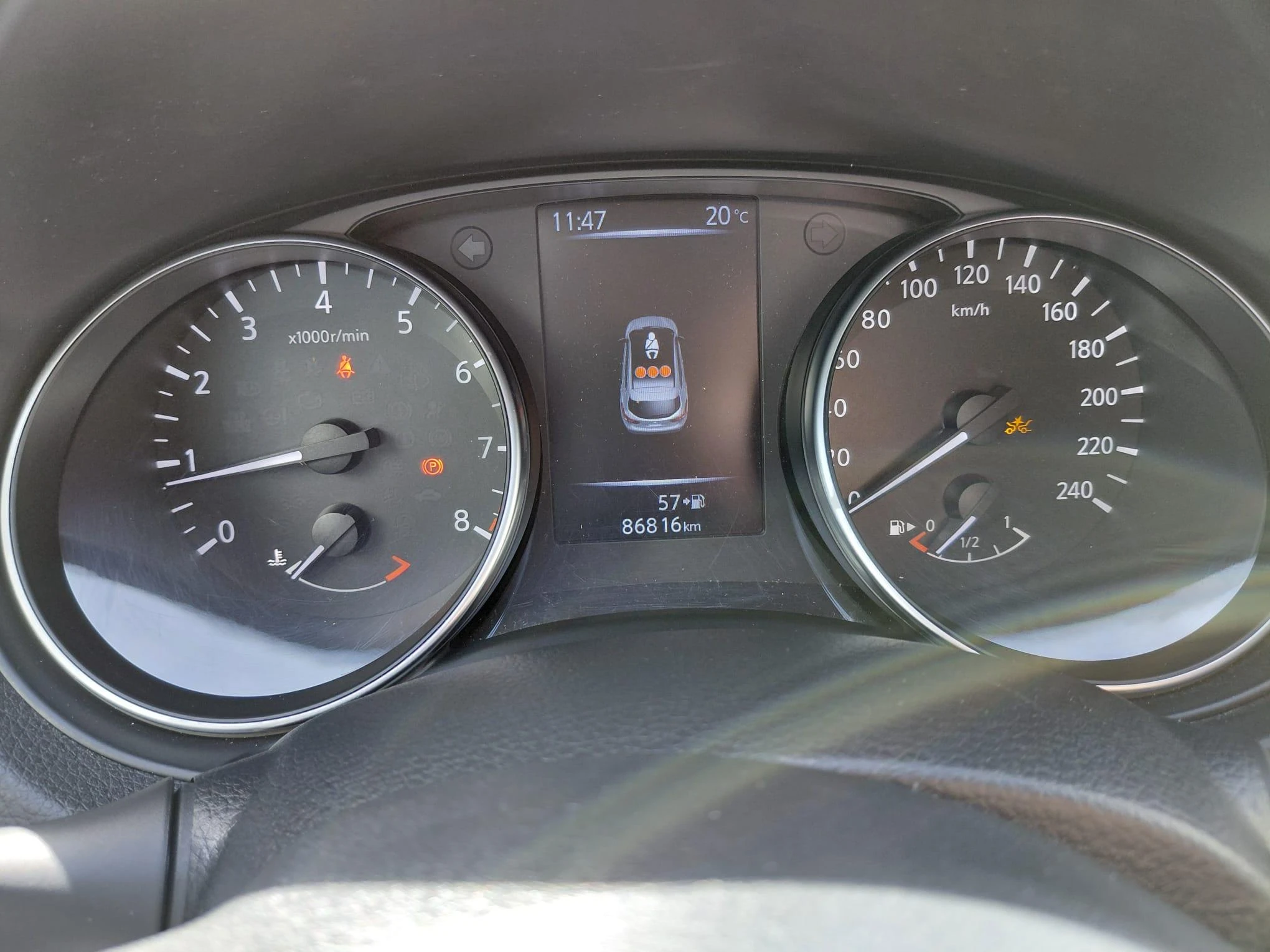 Nissan-QASHQAI-image-6