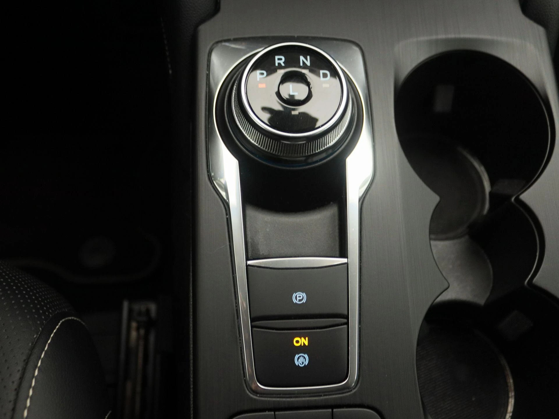 Ford-Kuga-image-10