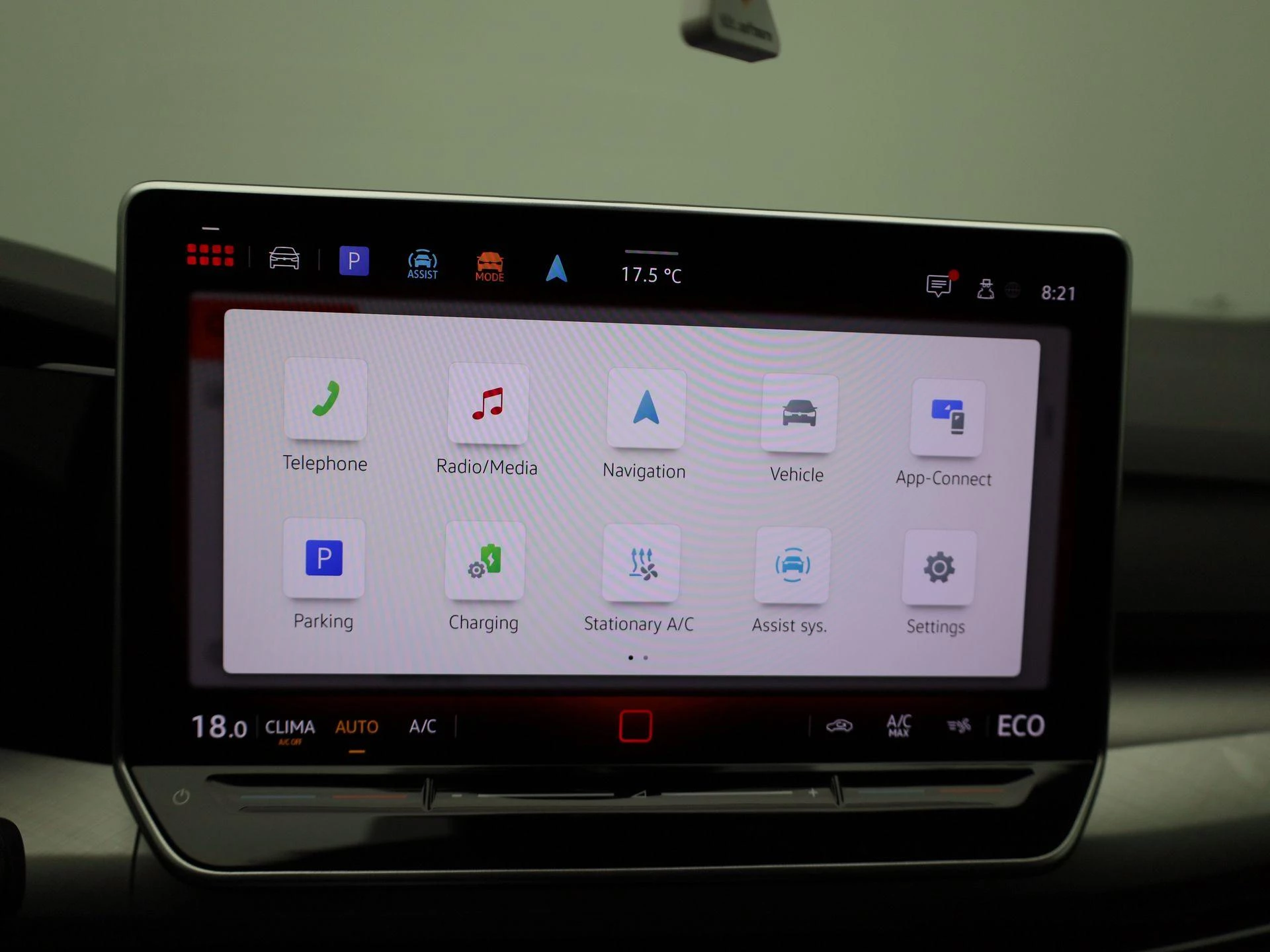 Volkswagen-Golf-image-14