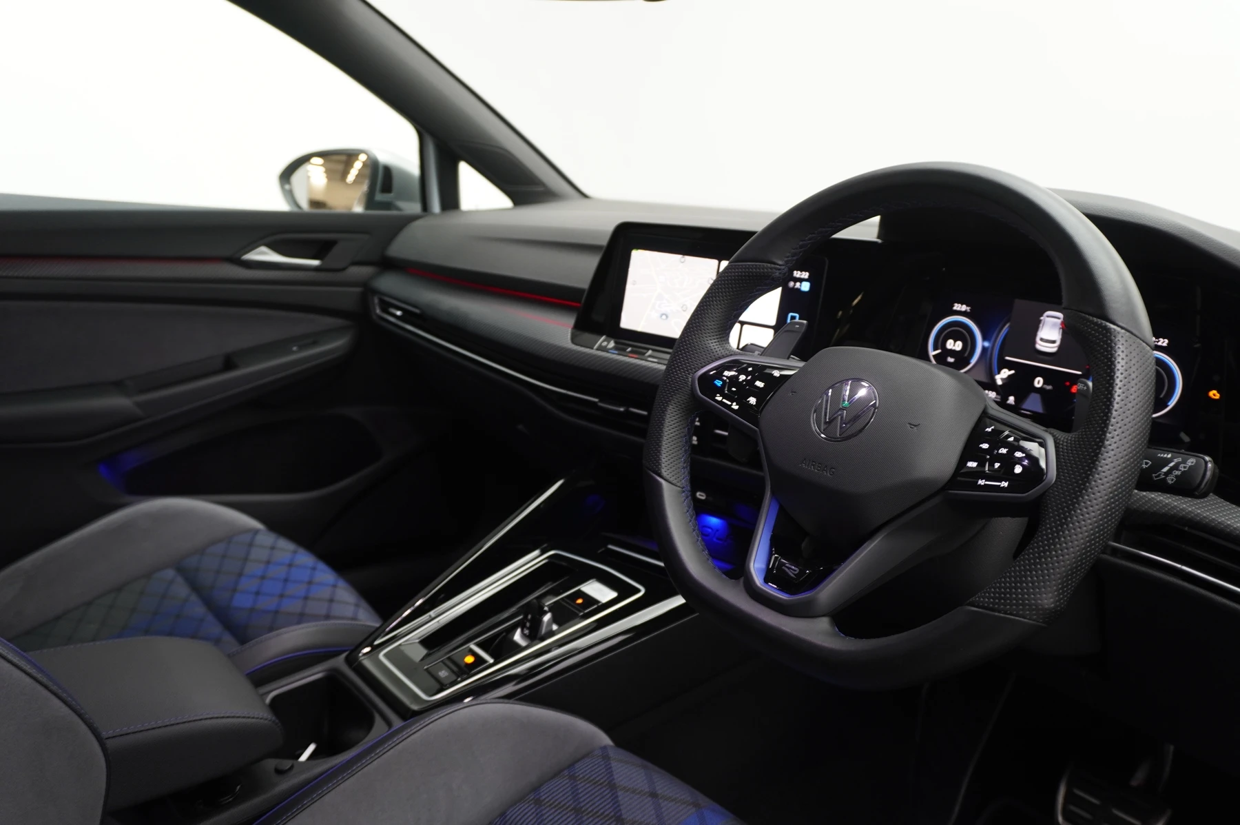Volkswagen-Golf-image-5
