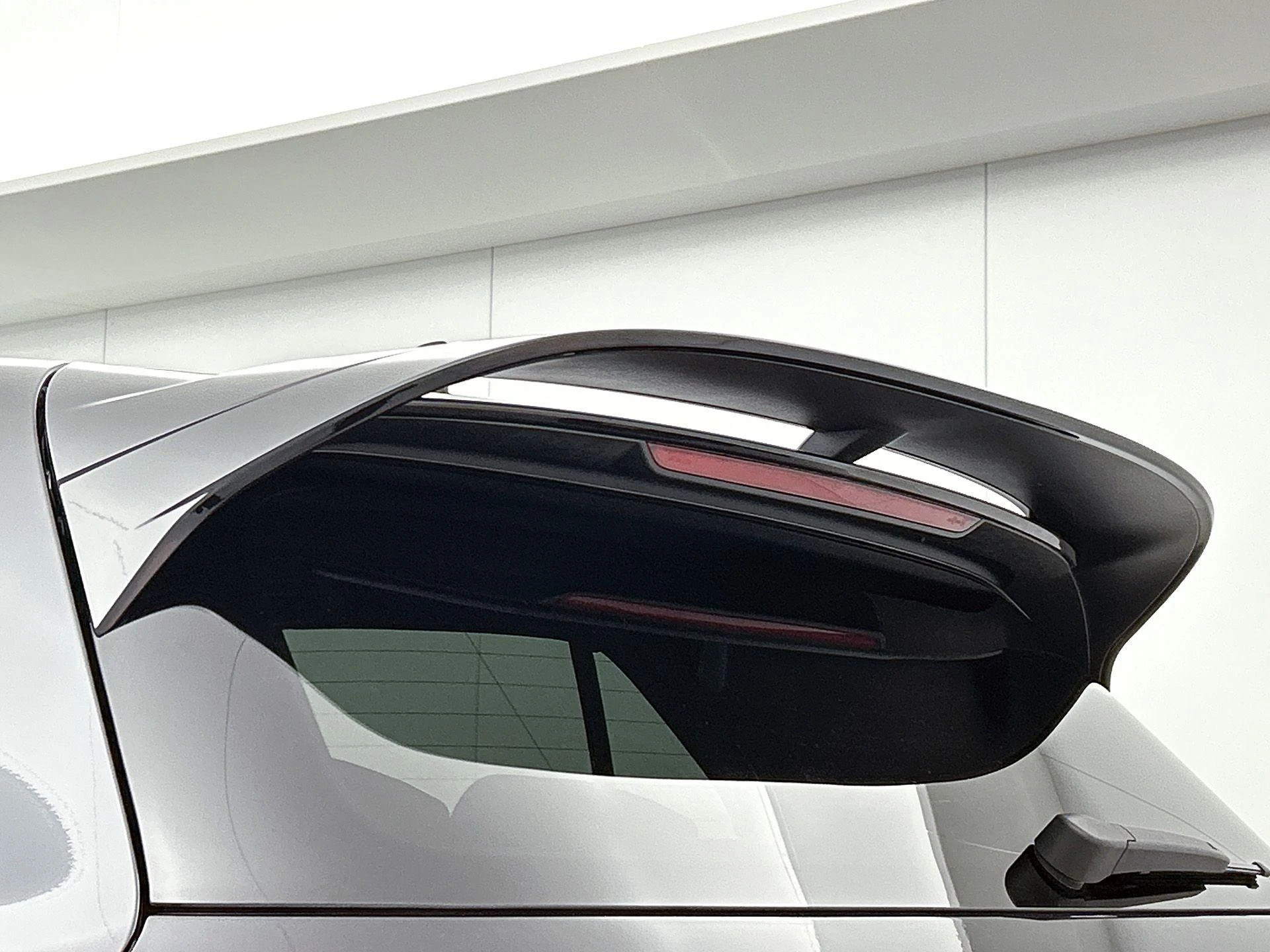 Volkswagen-Golf-image-16