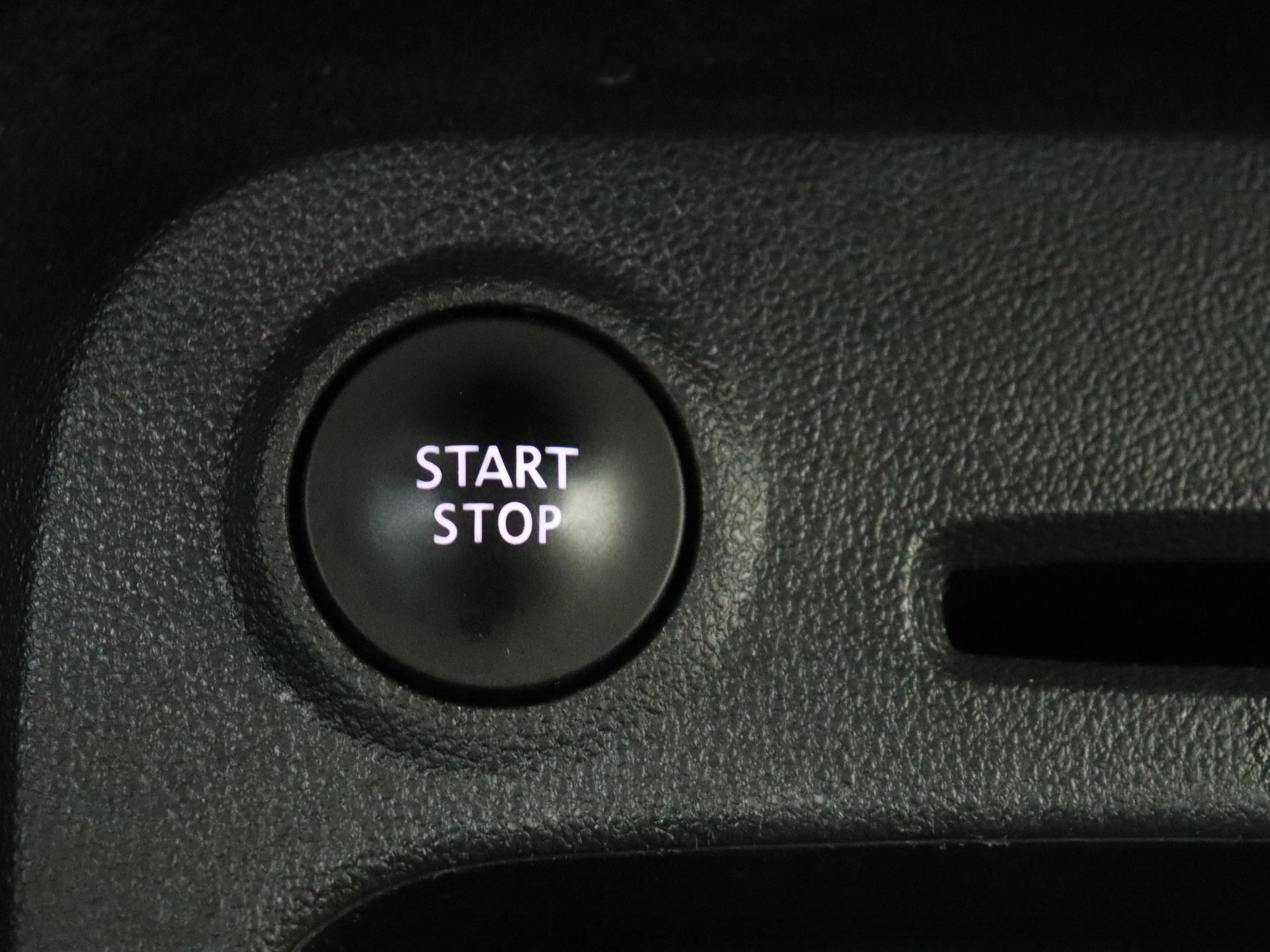 Renault-Captur-image-19