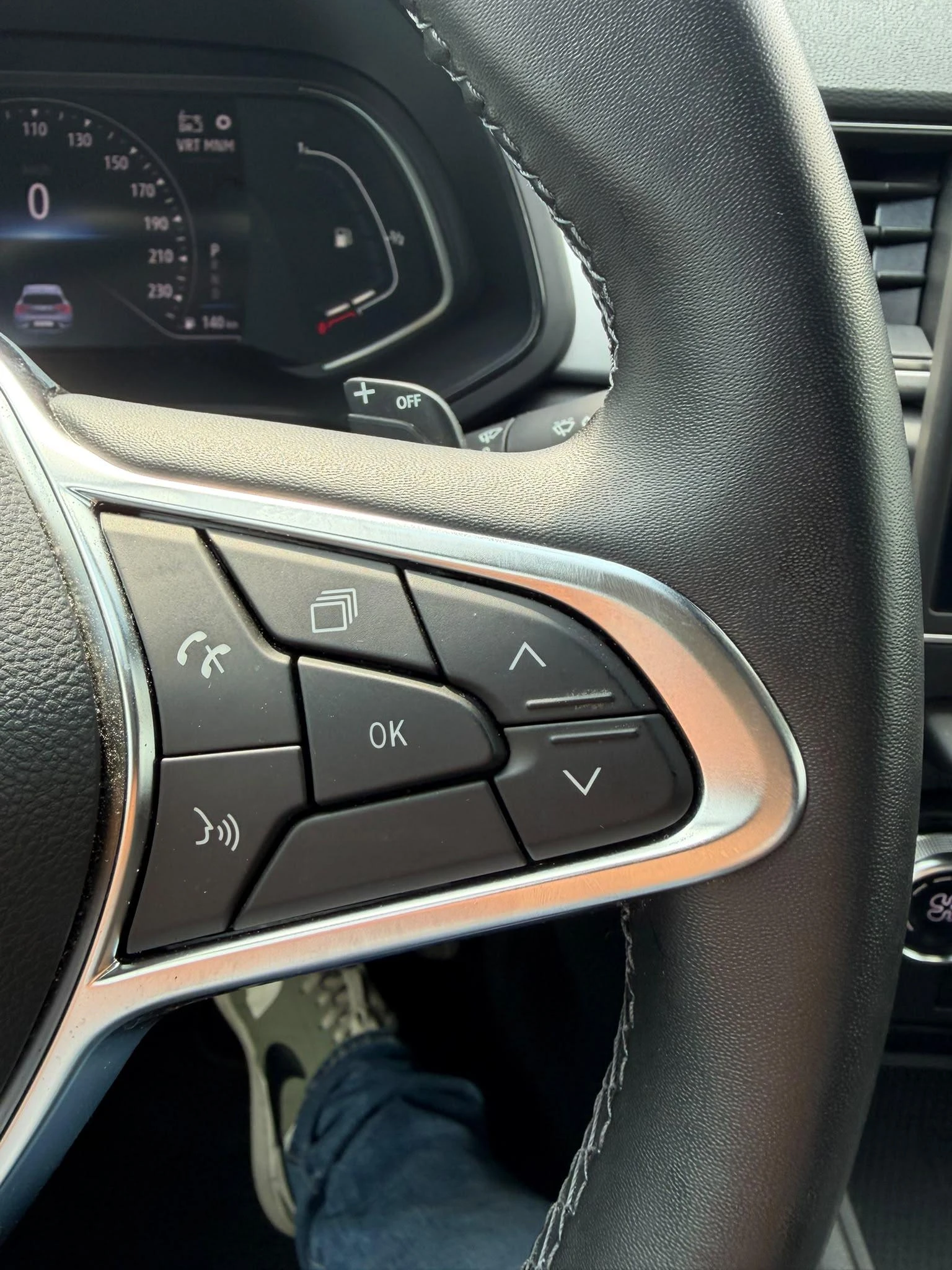 Renault Captur MHEV TCe 140 EDC Techno