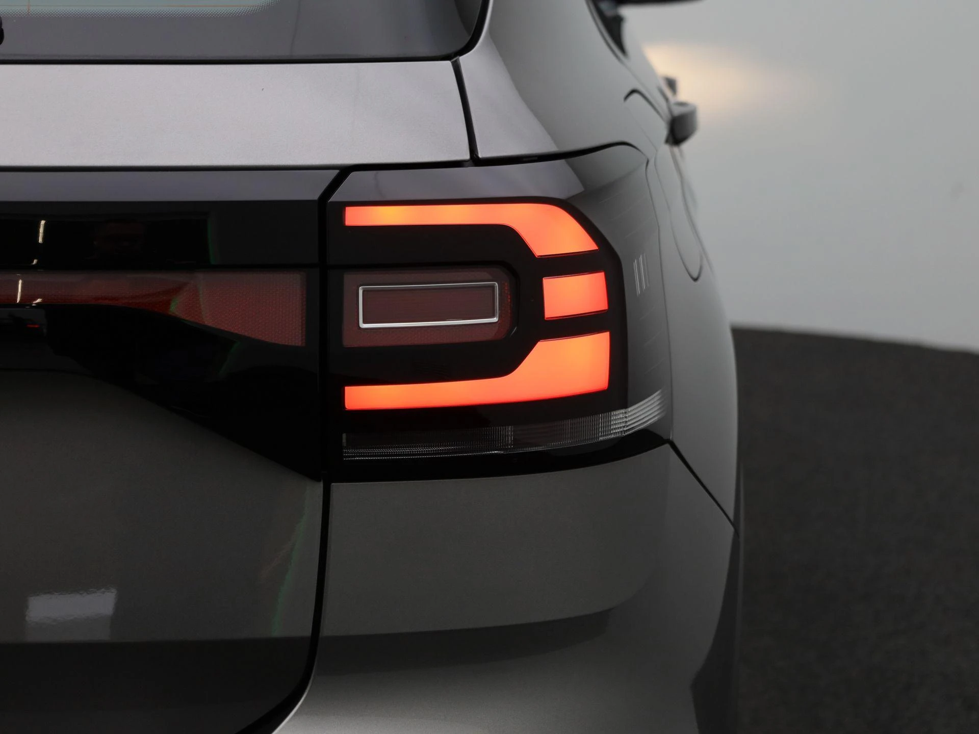 Volkswagen-T-Cross-image-35