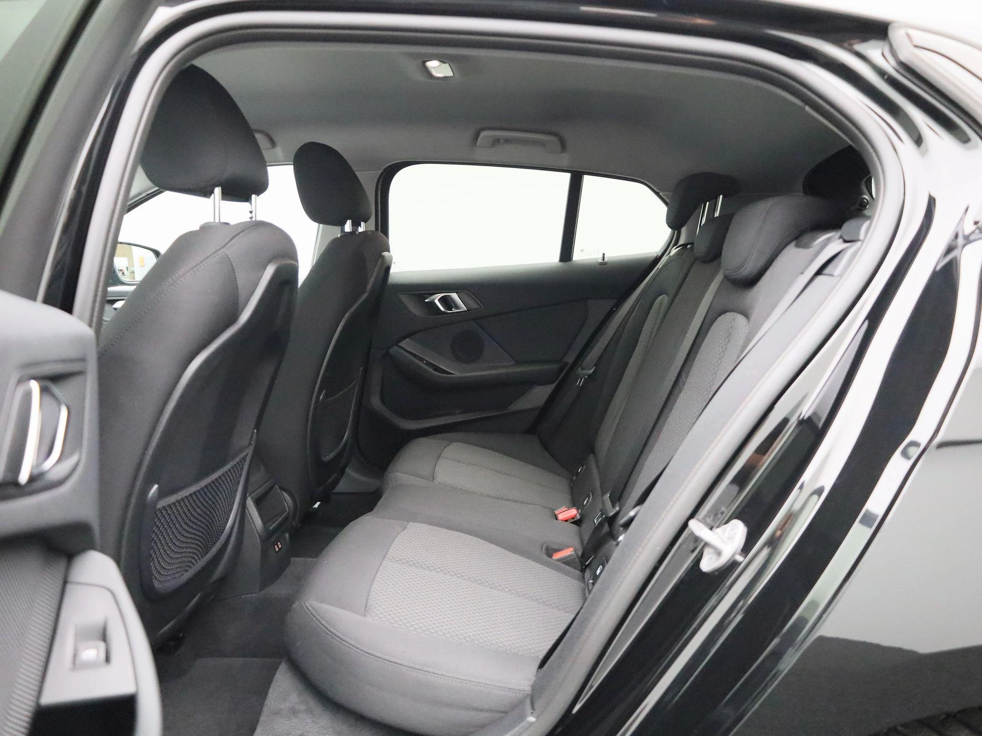 BMW-1 Reeks-image-11
