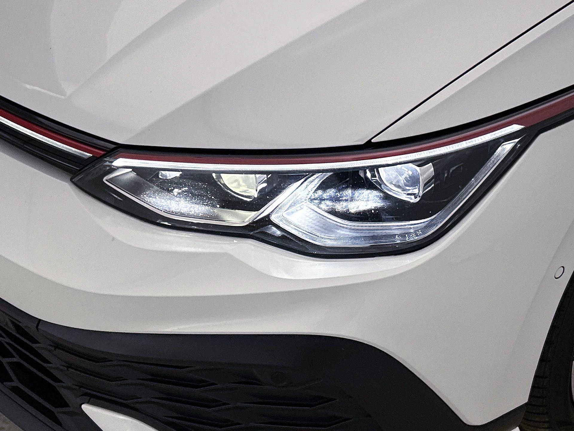 Volkswagen-Golf-image-29