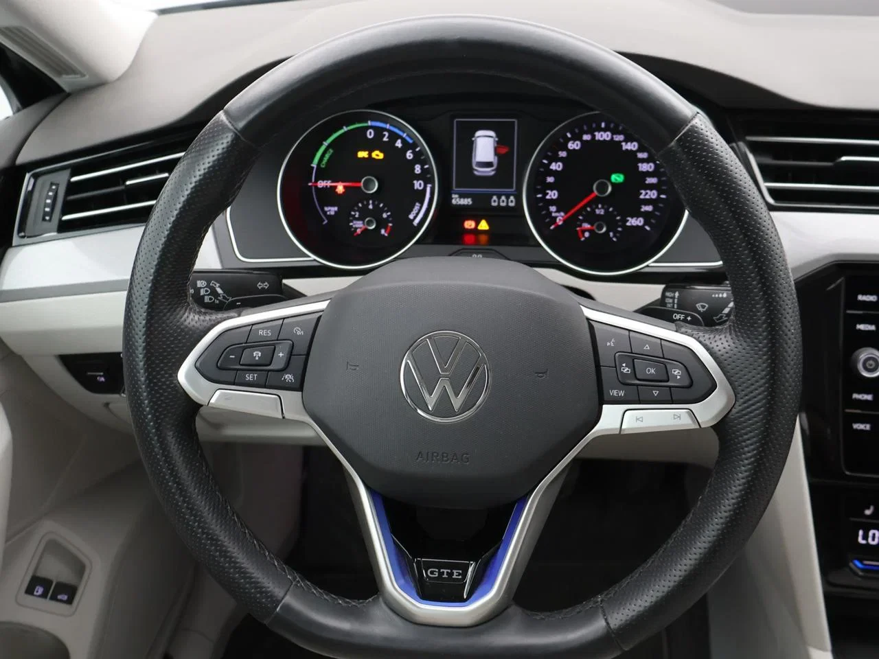 Volkswagen Passat Variant GTE Passat GTE 1.4 eHybrid PHEV 218PK *AUTOMAAT*TREKHAAK*WIT LEDER*ALCANTARA*CAMERA*ACC*NAVI*APP-CONNECT*...*