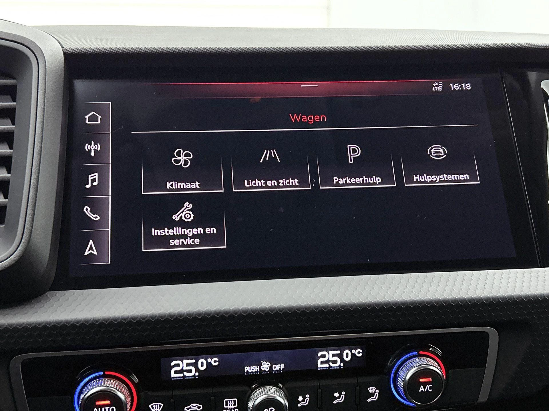 Audi-A1 Sportback-image-15