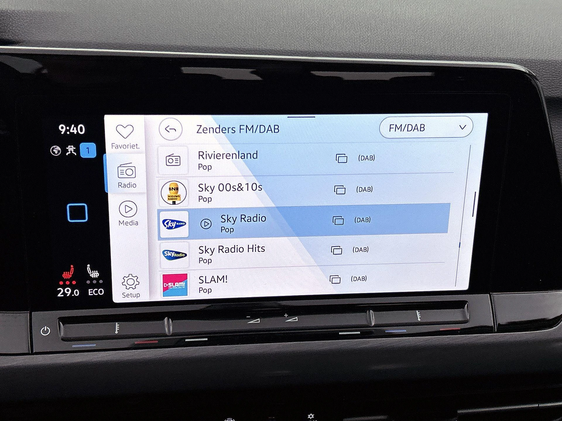 Volkswagen-Golf-image-6