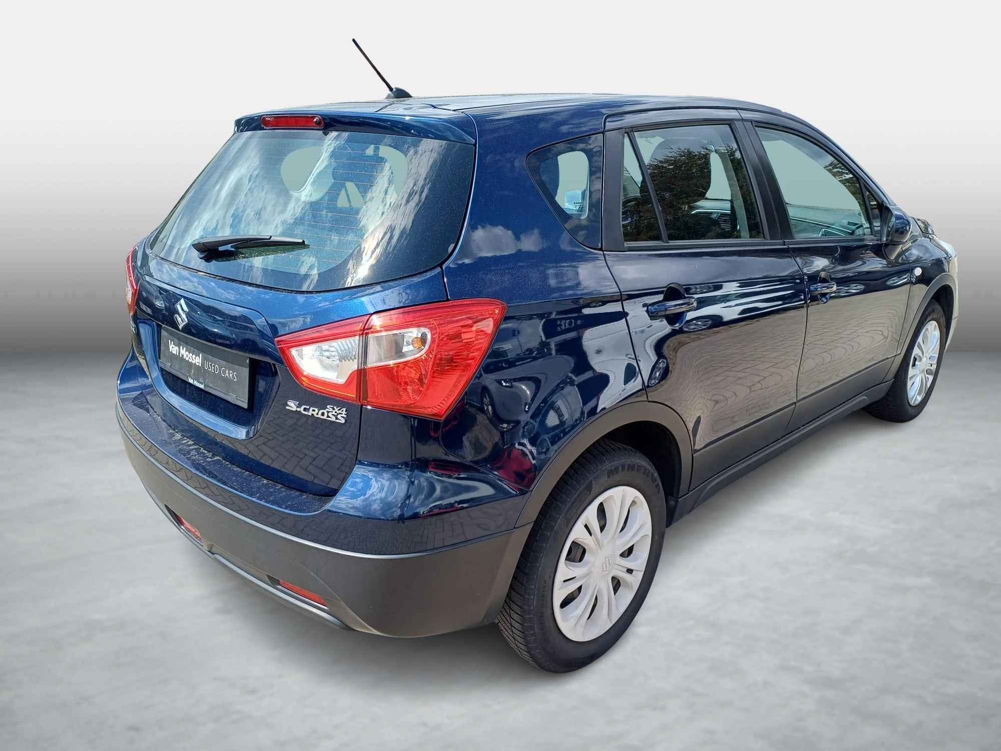 Suzuki-S-Cross-image-5