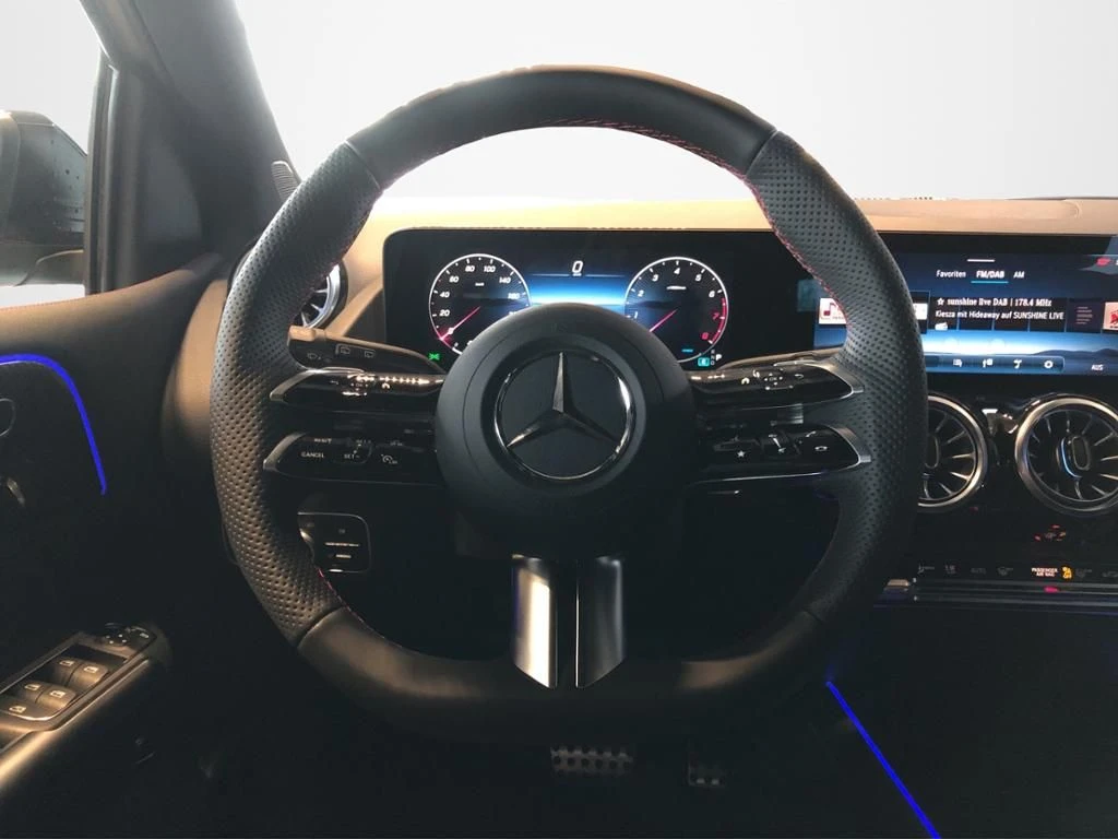 Mercedes-Benz-B-Klasse 180-image-14