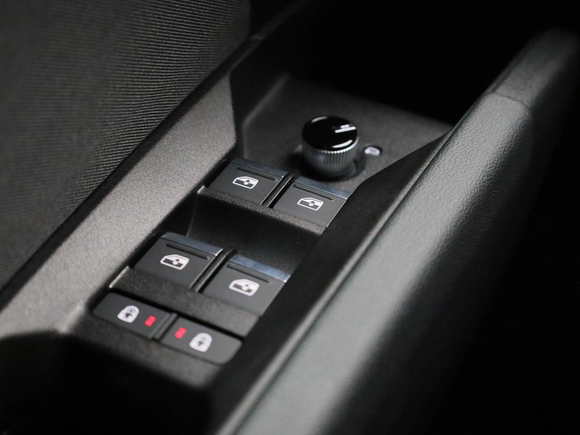 Audi-Q4 e-tron-image-32