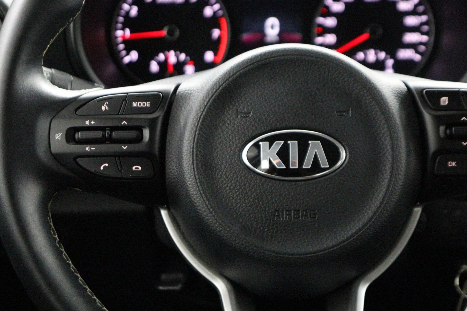 Kia Picanto 1.0 DPi DynamicLine Automat |