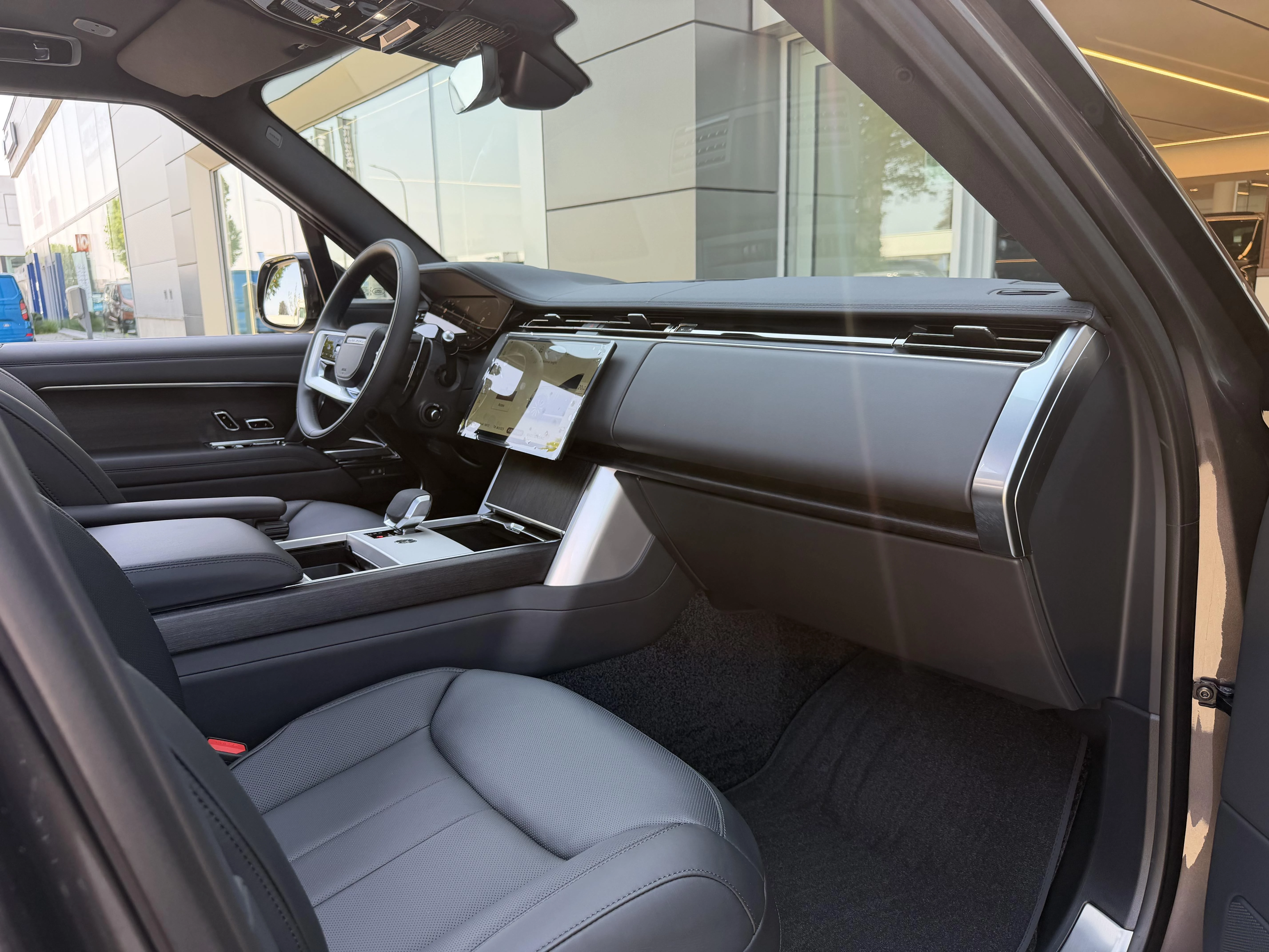 Land Rover Range Rover SWB P460e HSE AWD Auto. 26MY