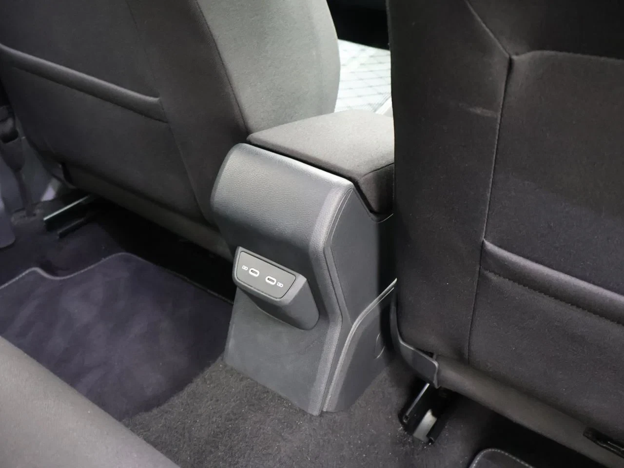 Volkswagen-Taigo-image-23