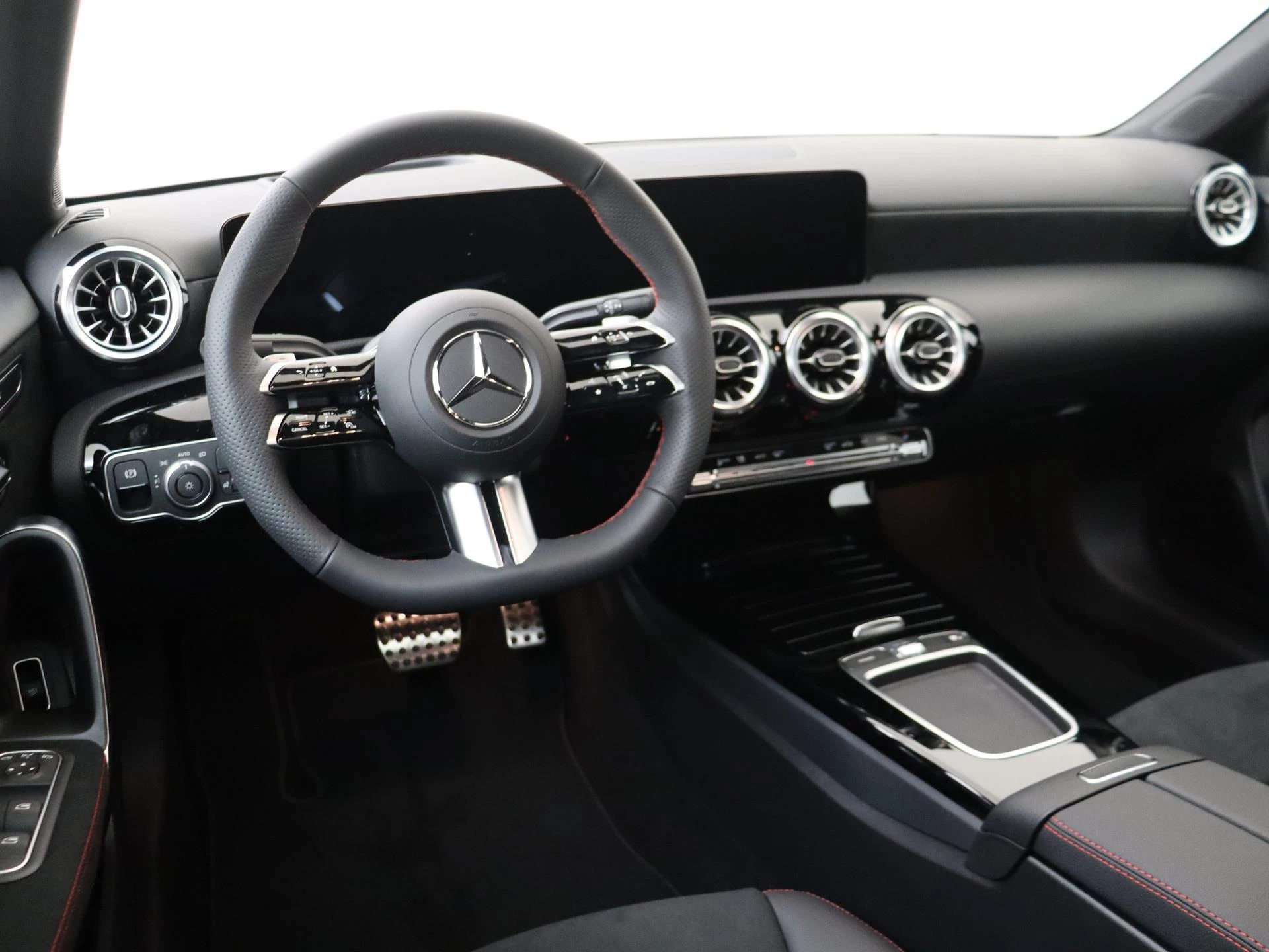 Mercedes-Benz-A-Klasse-image-5