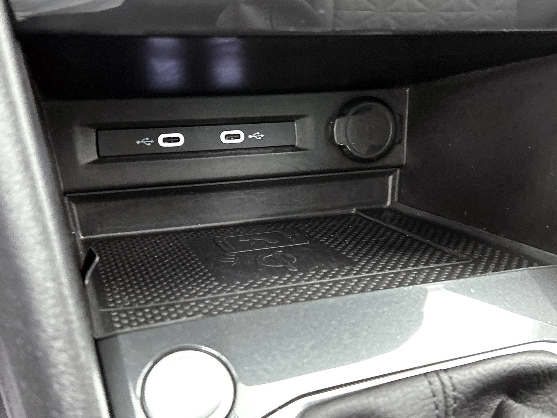 Volkswagen-Tiguan-image-30