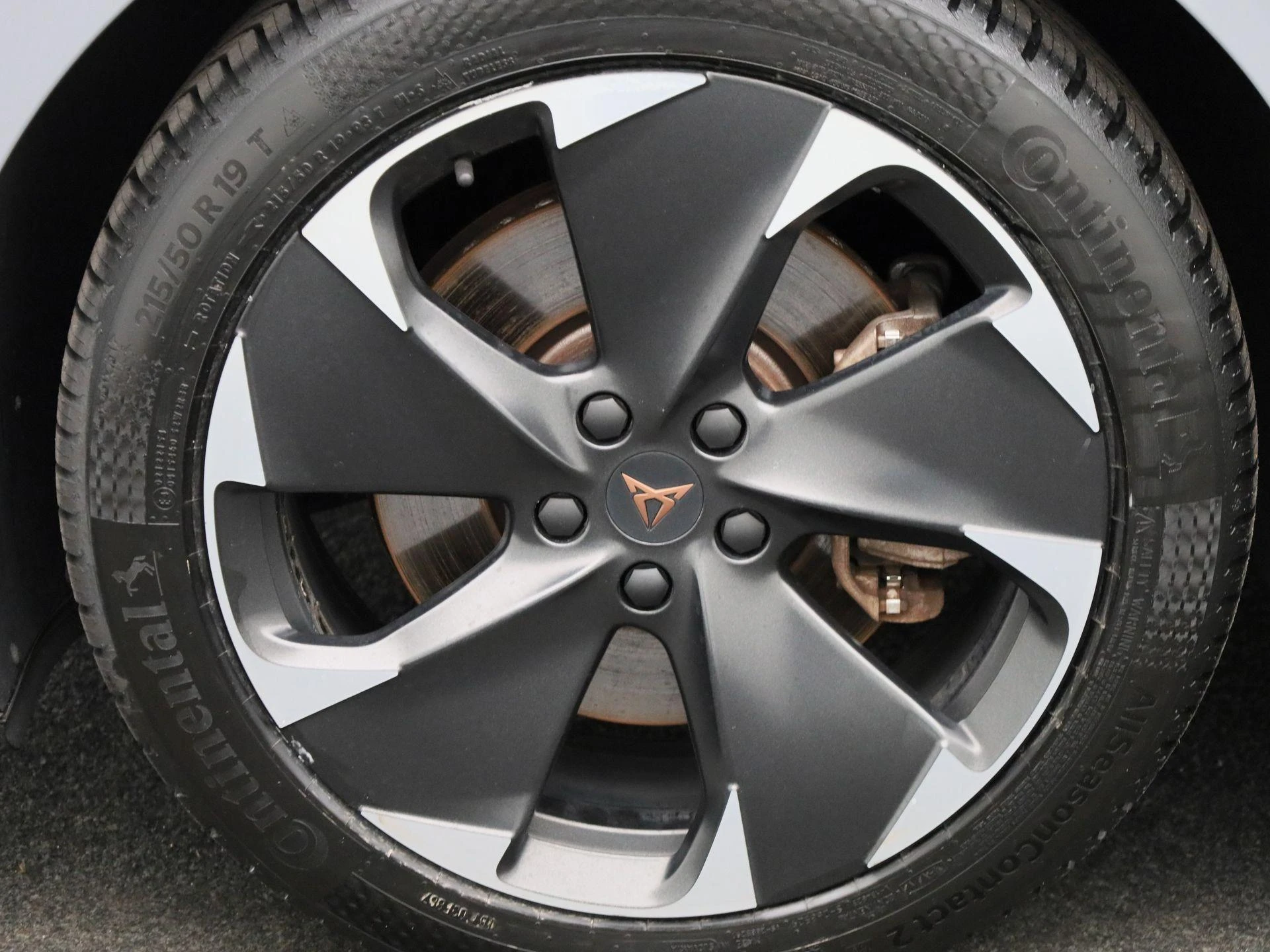 CUPRA-Born-image-12