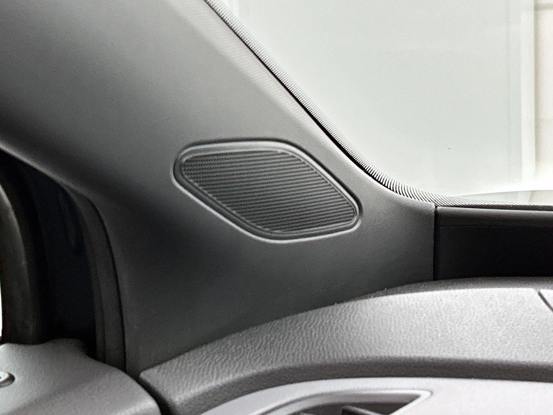 Volkswagen-ID.4-image-12