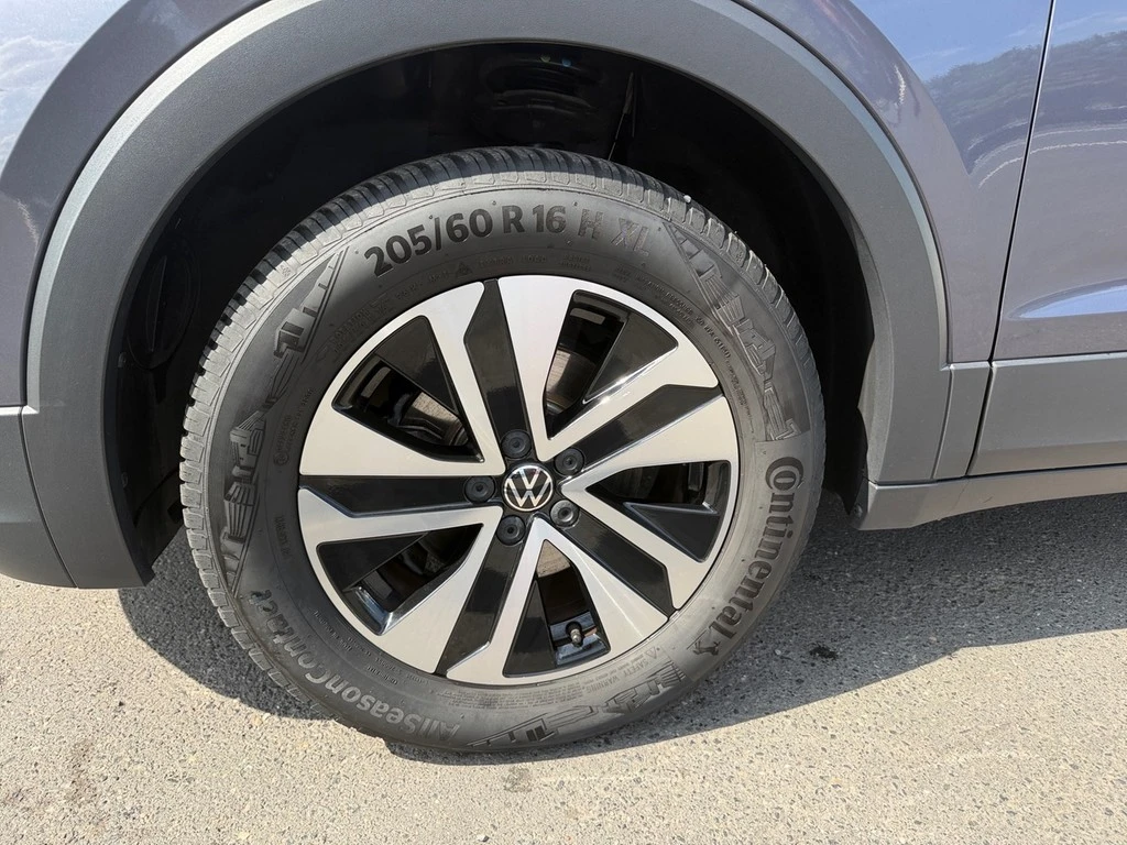 Volkswagen-T-Cross-image-2