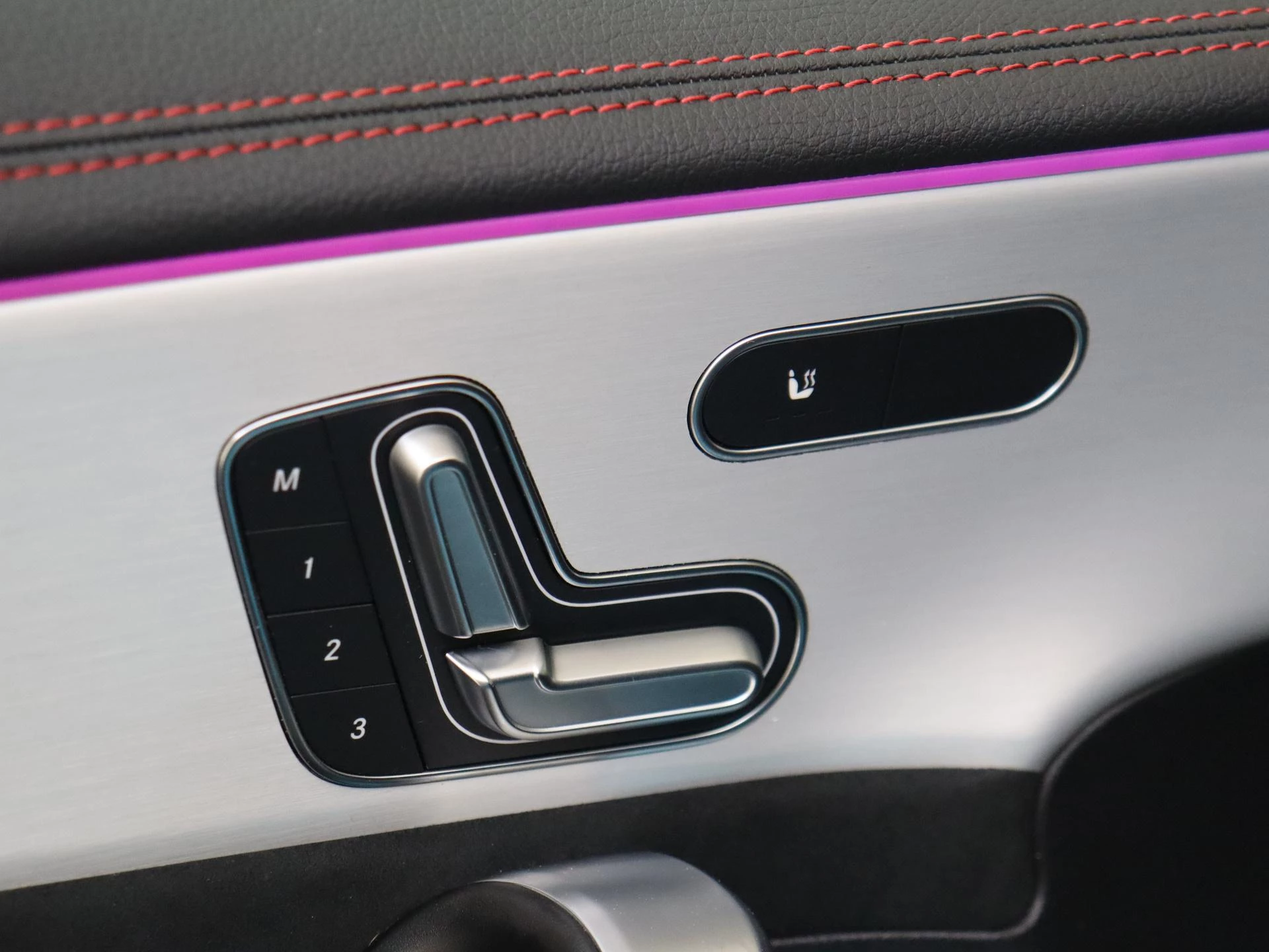 Mercedes-Benz-CLA-image-25