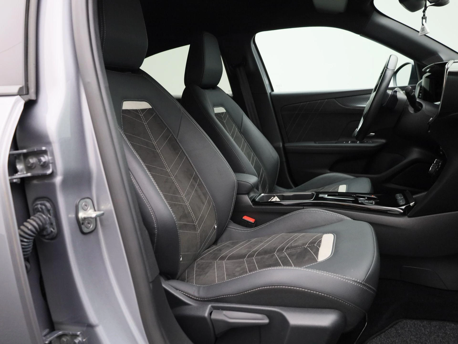 Opel-Mokka-e-image-30