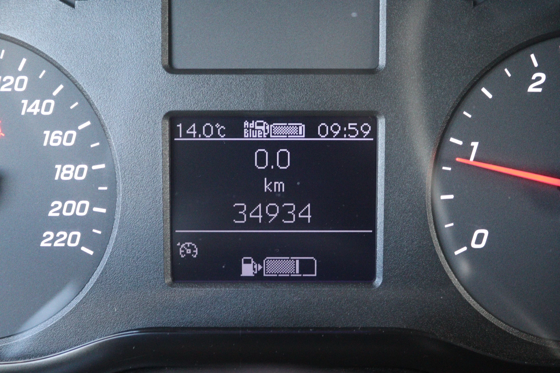 Mercedes-Benz-Citan-image-6