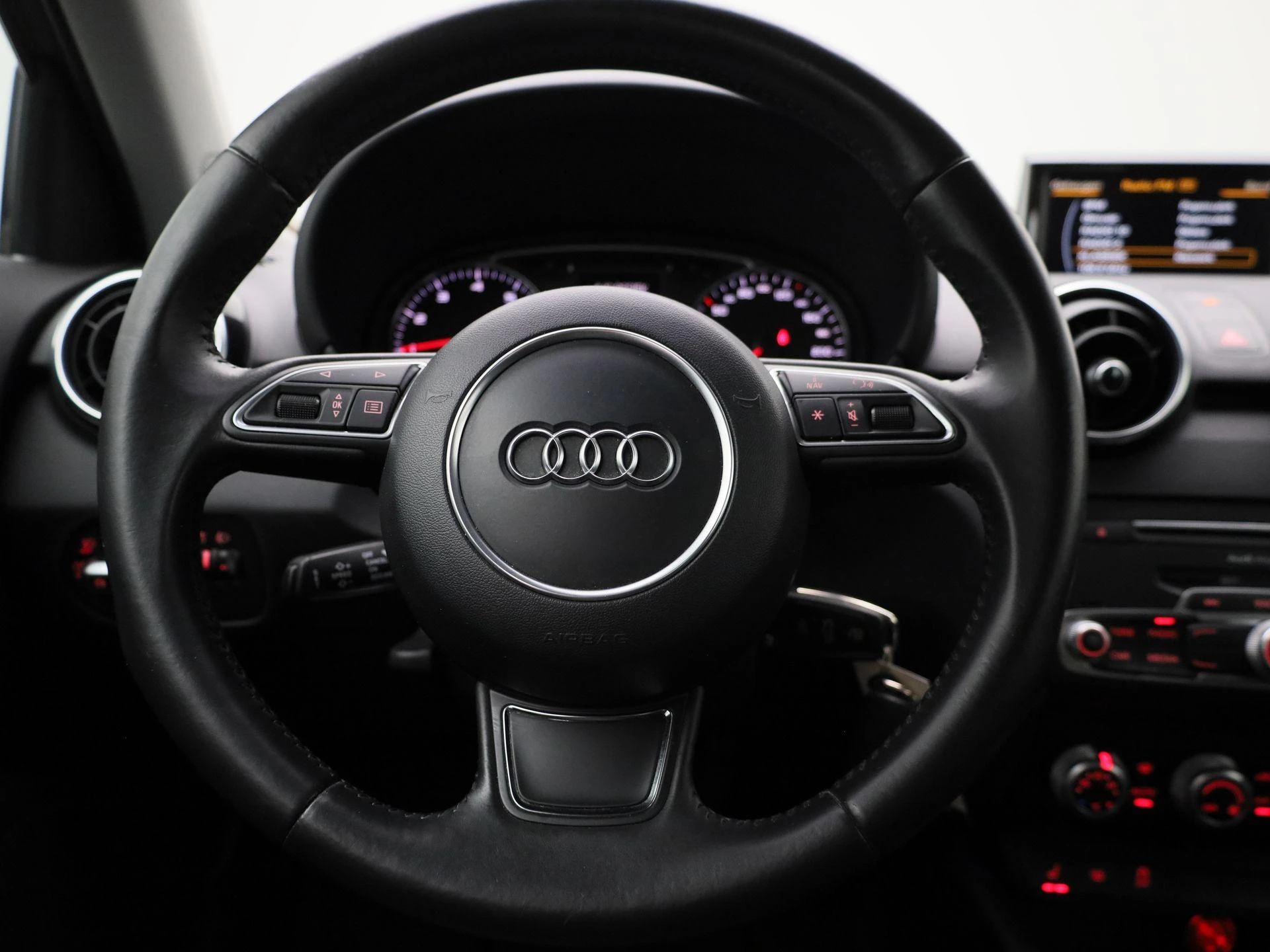 Audi-A1 Sportback-image-6