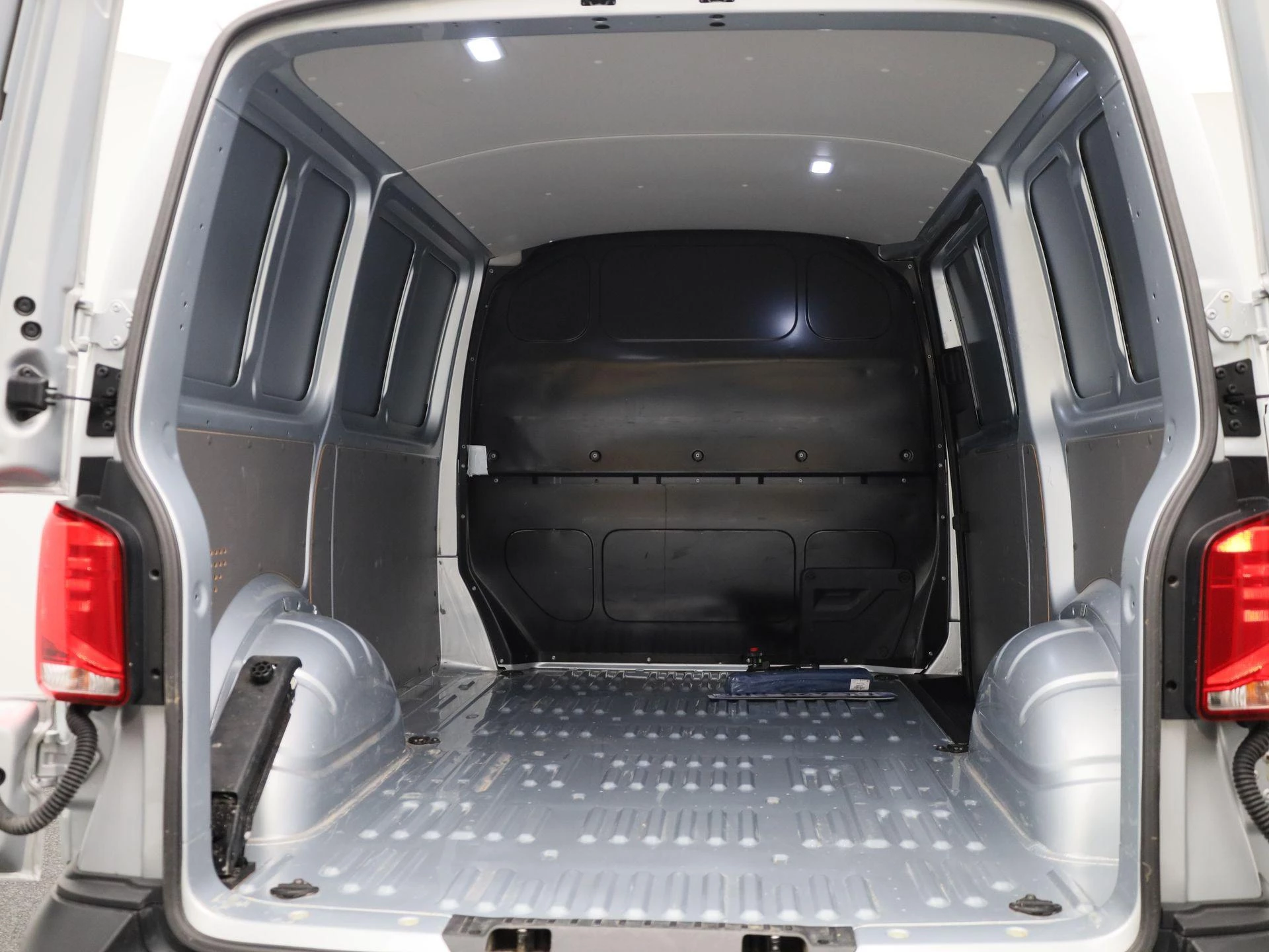 Volkswagen Transporter 2.0 TDI L1H1 150PK