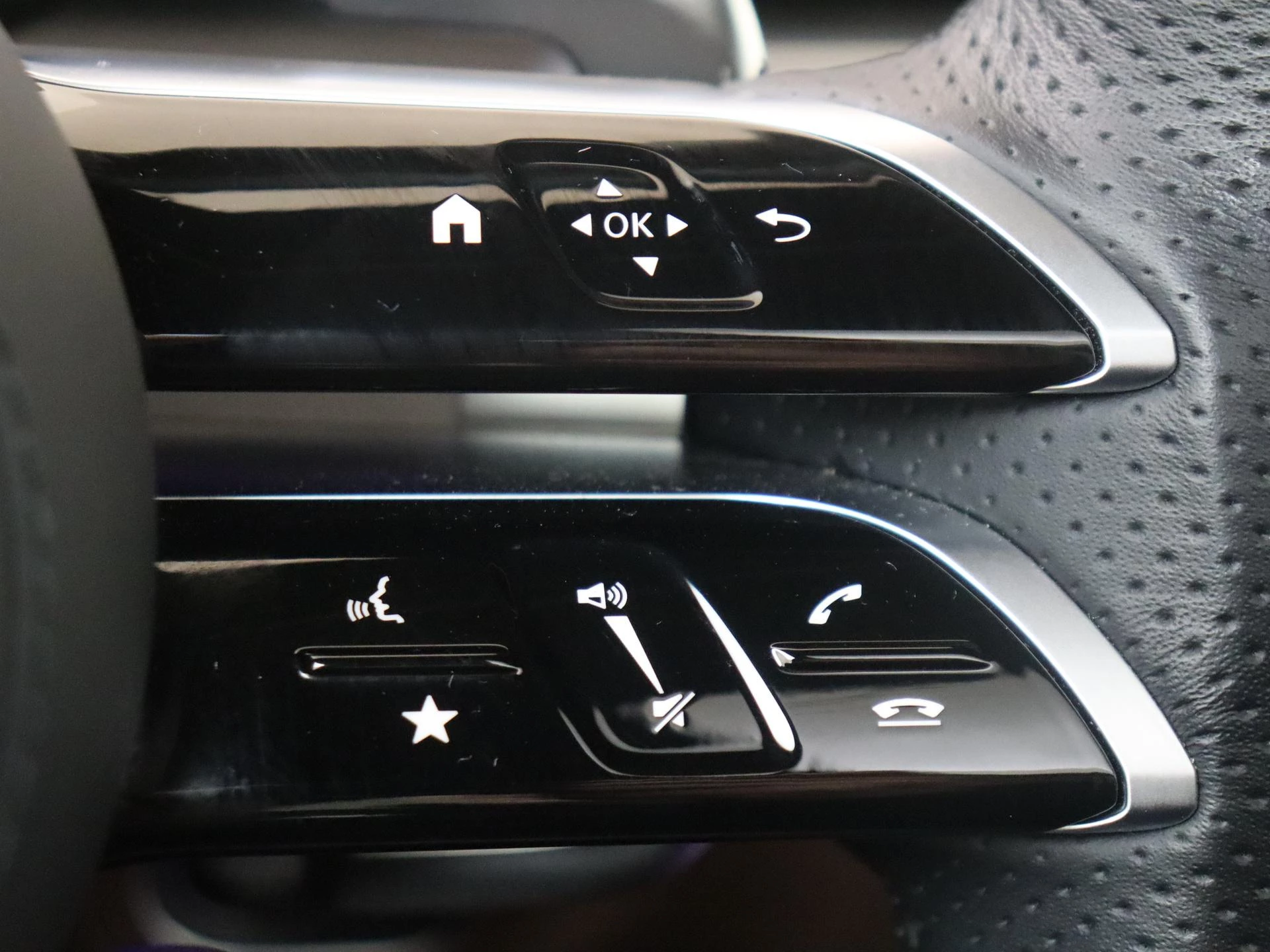 Mercedes-Benz-GLE-image-20