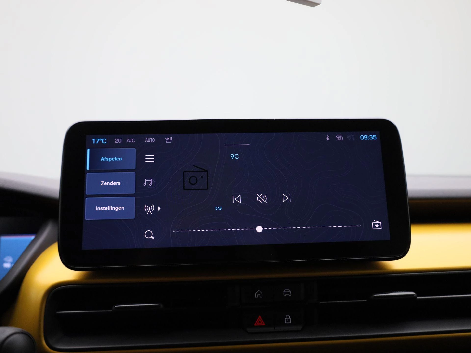 Jeep-Avenger-image-19