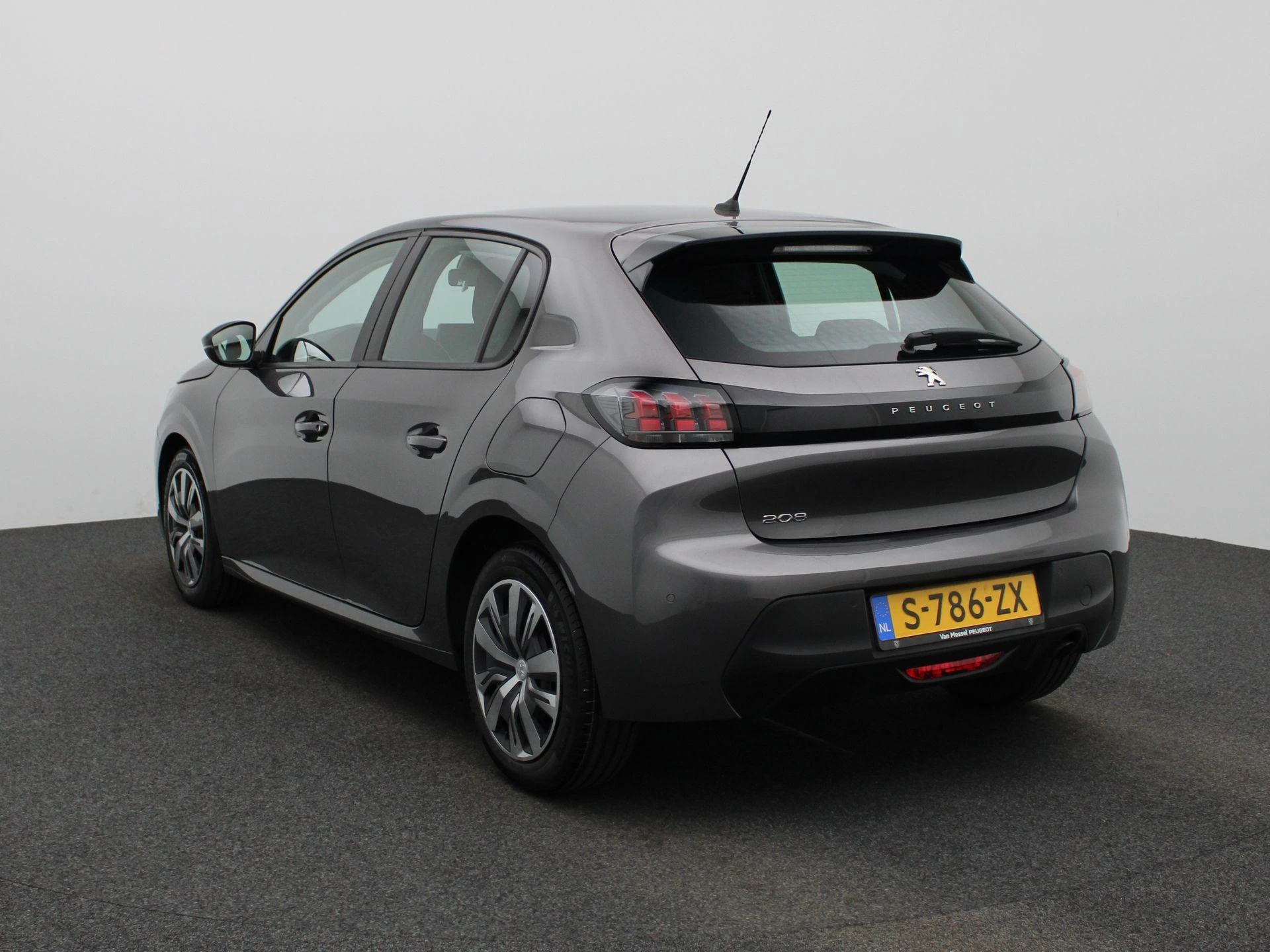 Peugeot-208-image-1