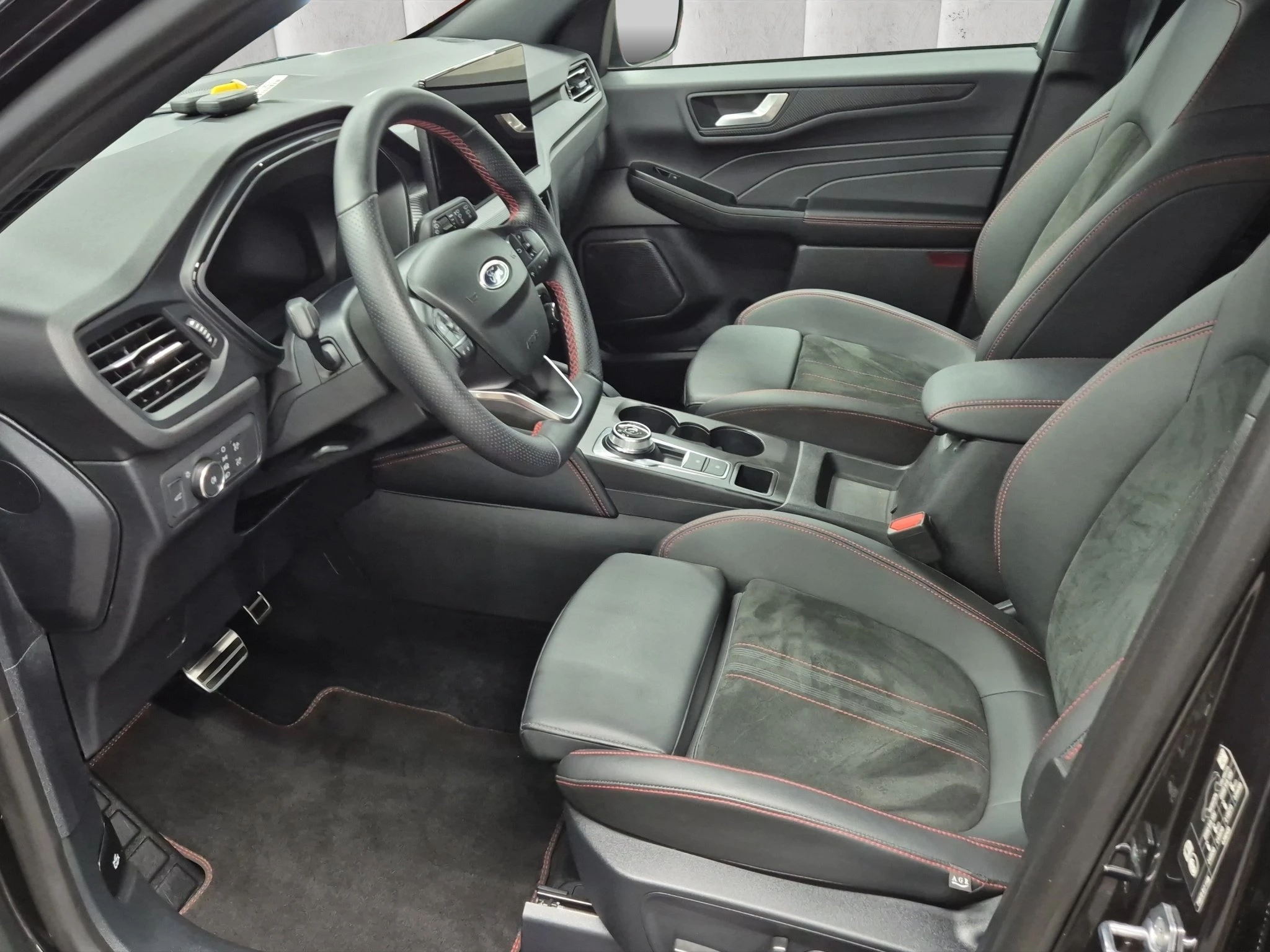Ford Kuga ST-Line X Aut.*360GRAD*LED-MATRIX*NAVI*GRA*WINTER-PKT.