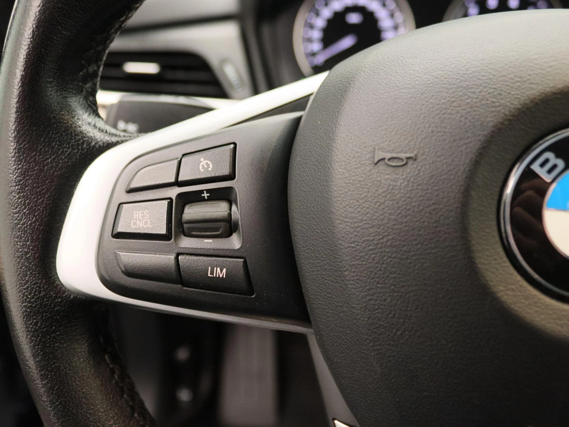 BMW-2 Serie-image-19