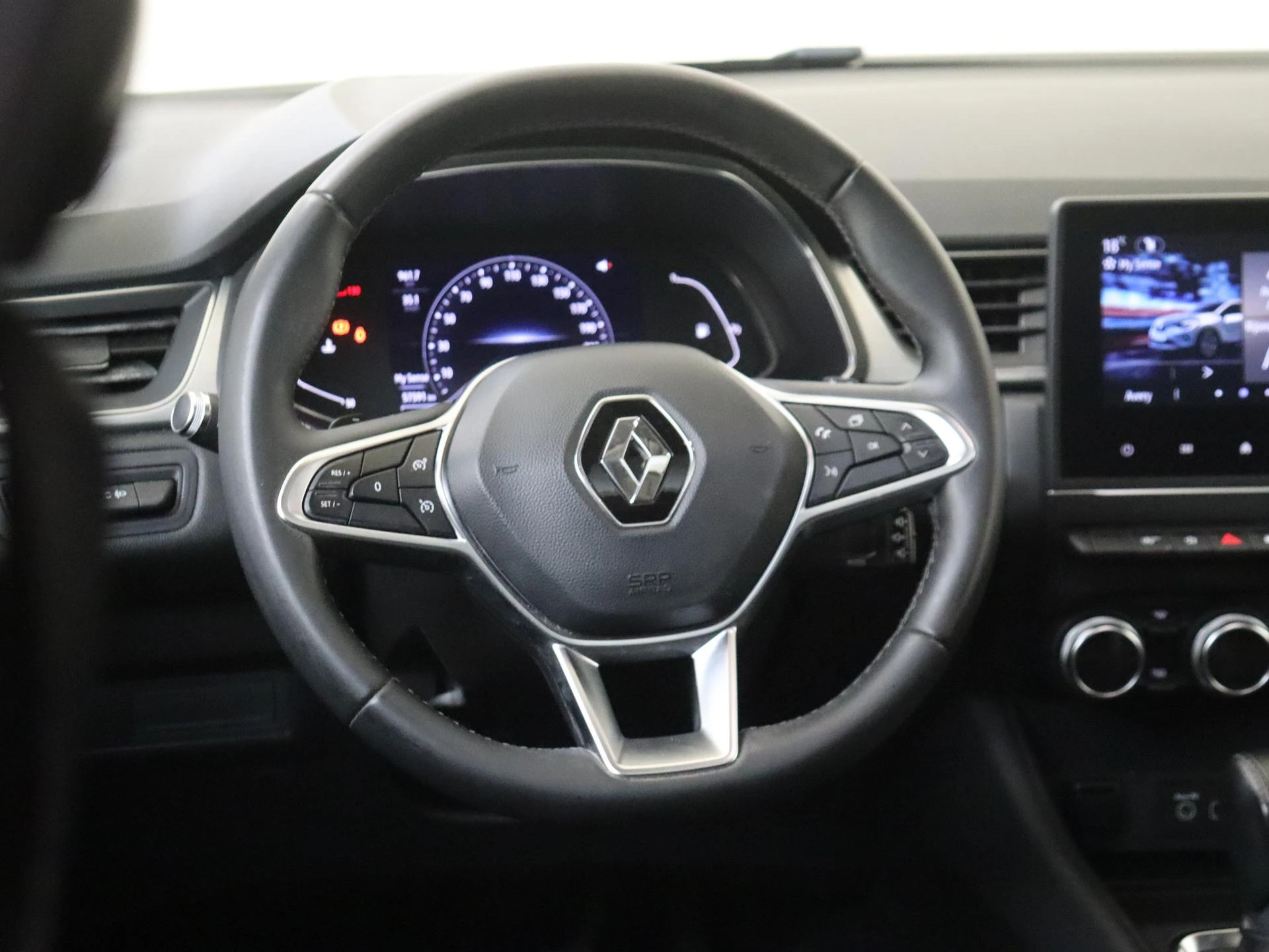 Renault-Captur-image-12