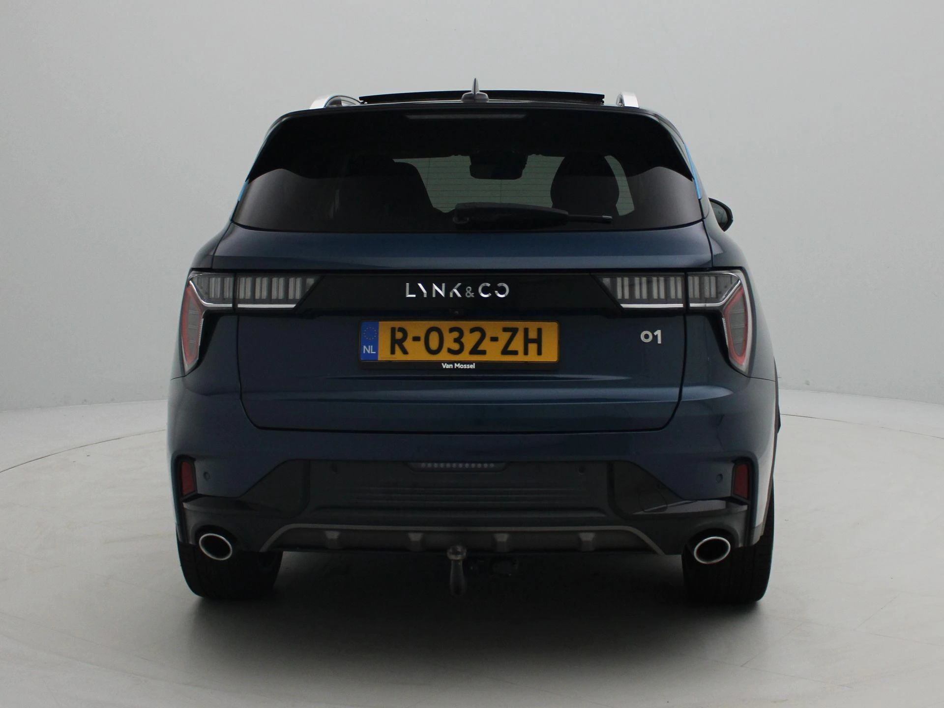 Lynk & Co-01-image-5
