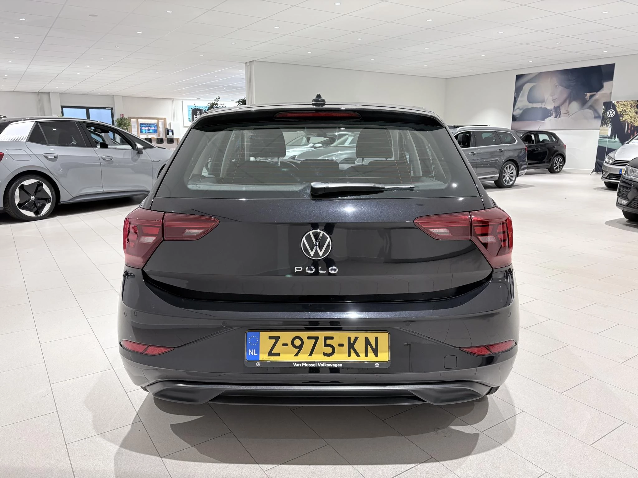 Volkswagen-Polo-image-3