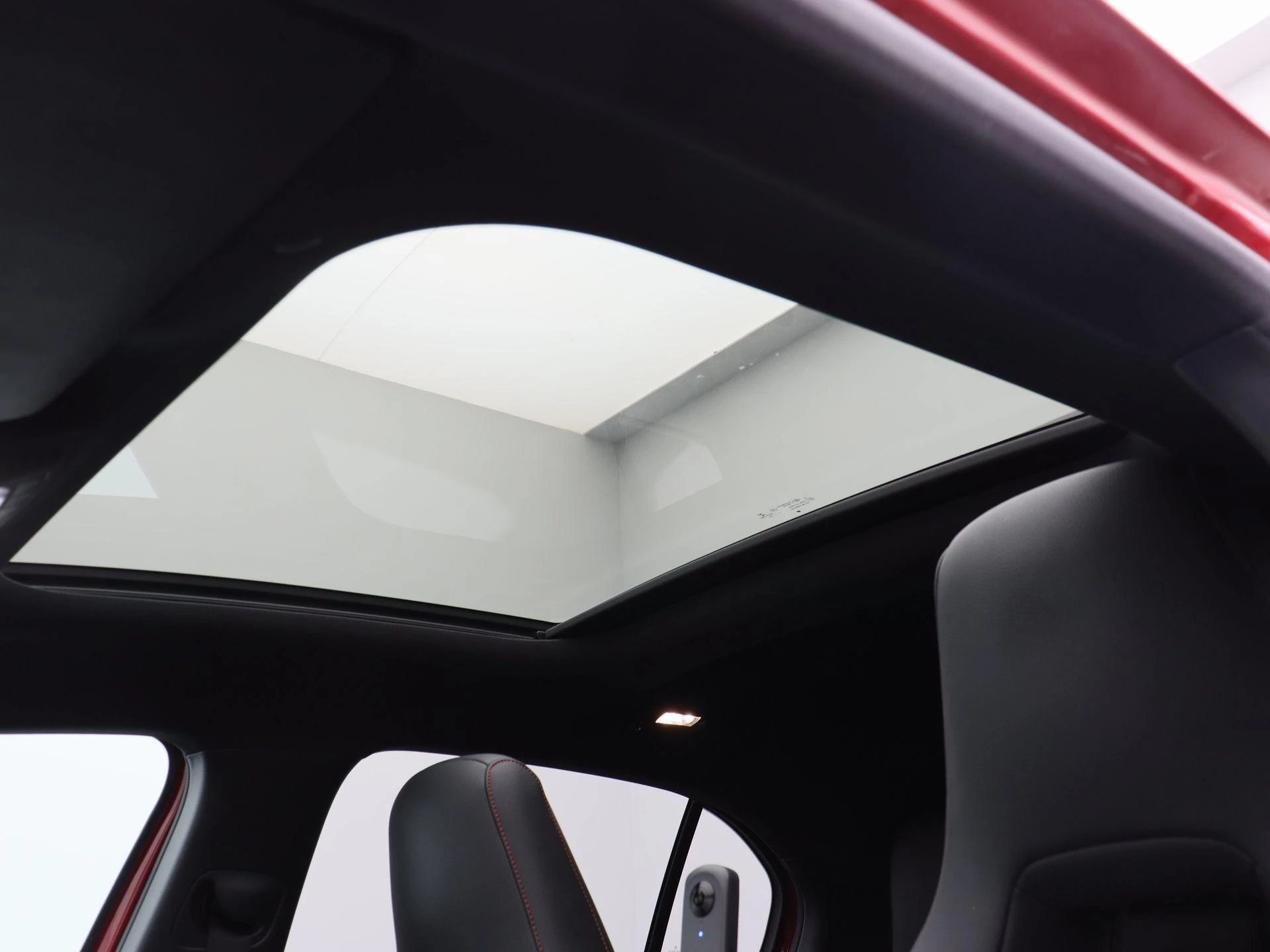Mercedes-Benz A-Klasse 160 AMG LINE + PANORAMISCH DAK + CARPLAY + CAMERA + NIGHTPAKKET